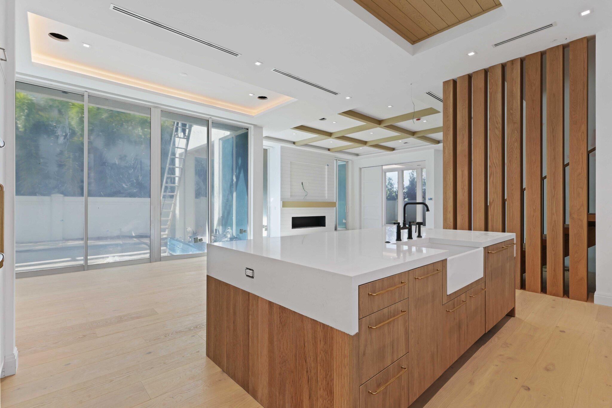320 Grove Place