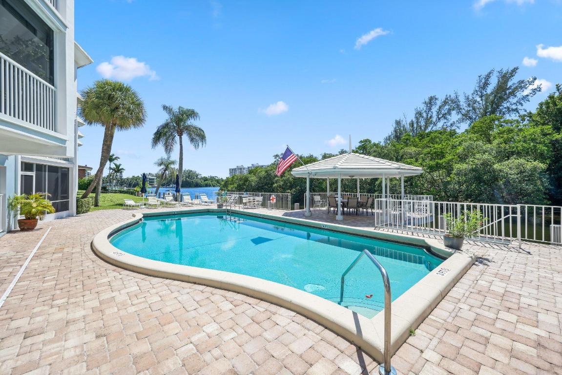 700 NE Harbour Terrace 2350