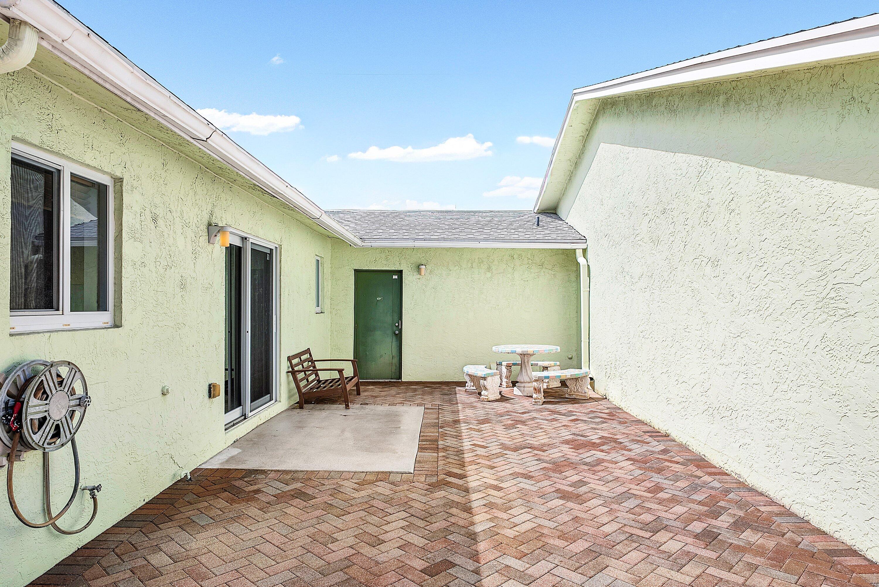 165 NW 8th Street