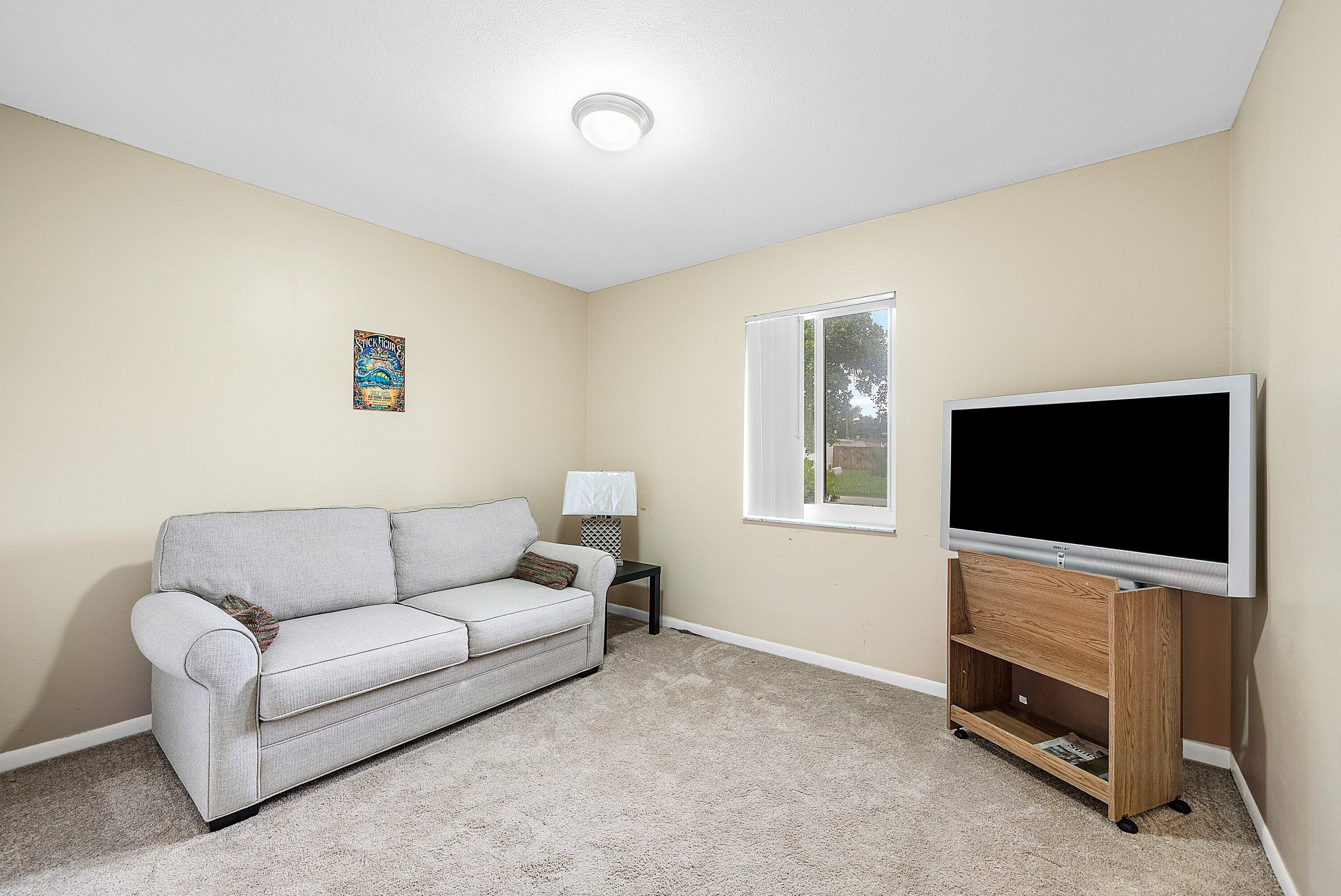 165 NW 8th Street