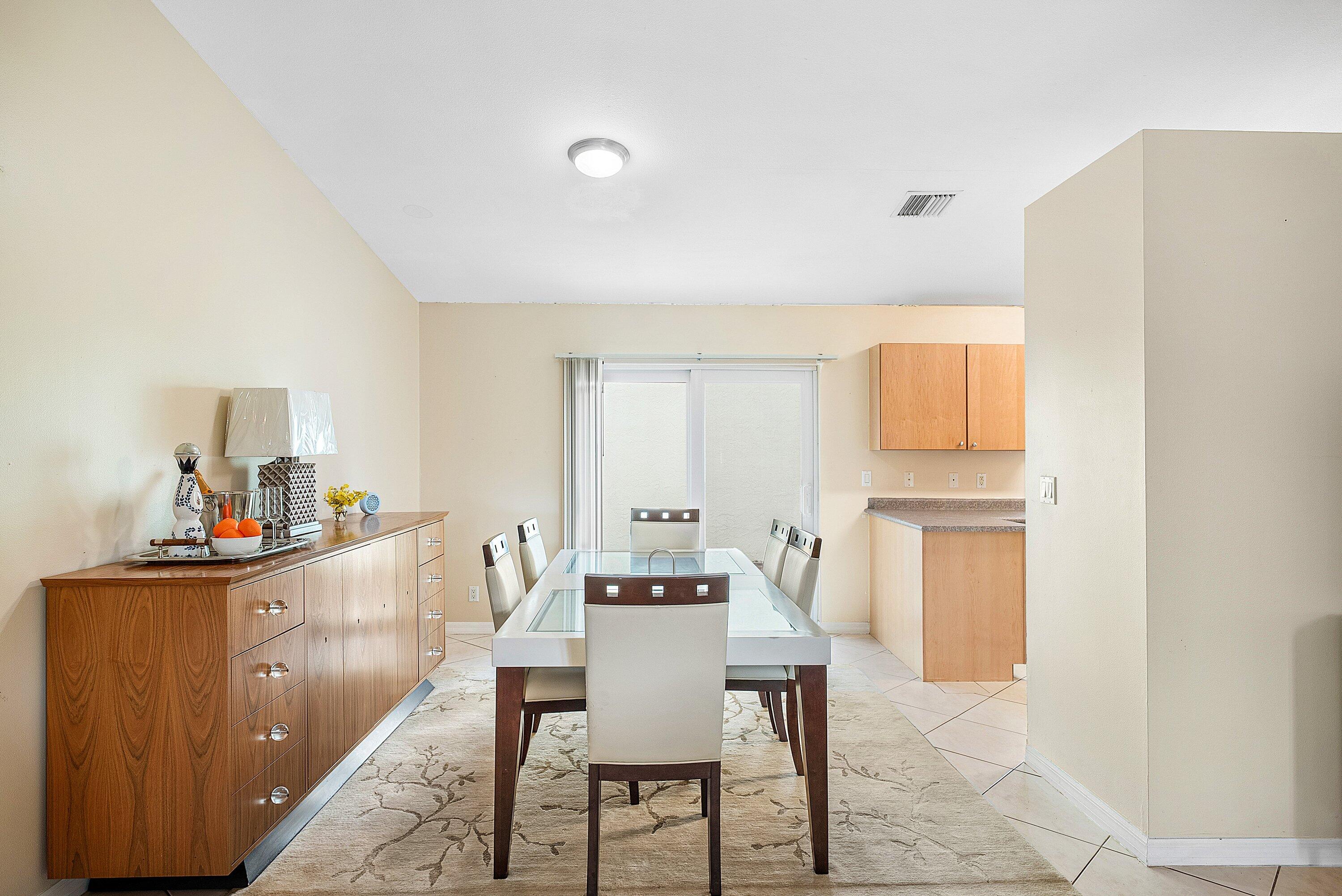 165 NW 8th Street