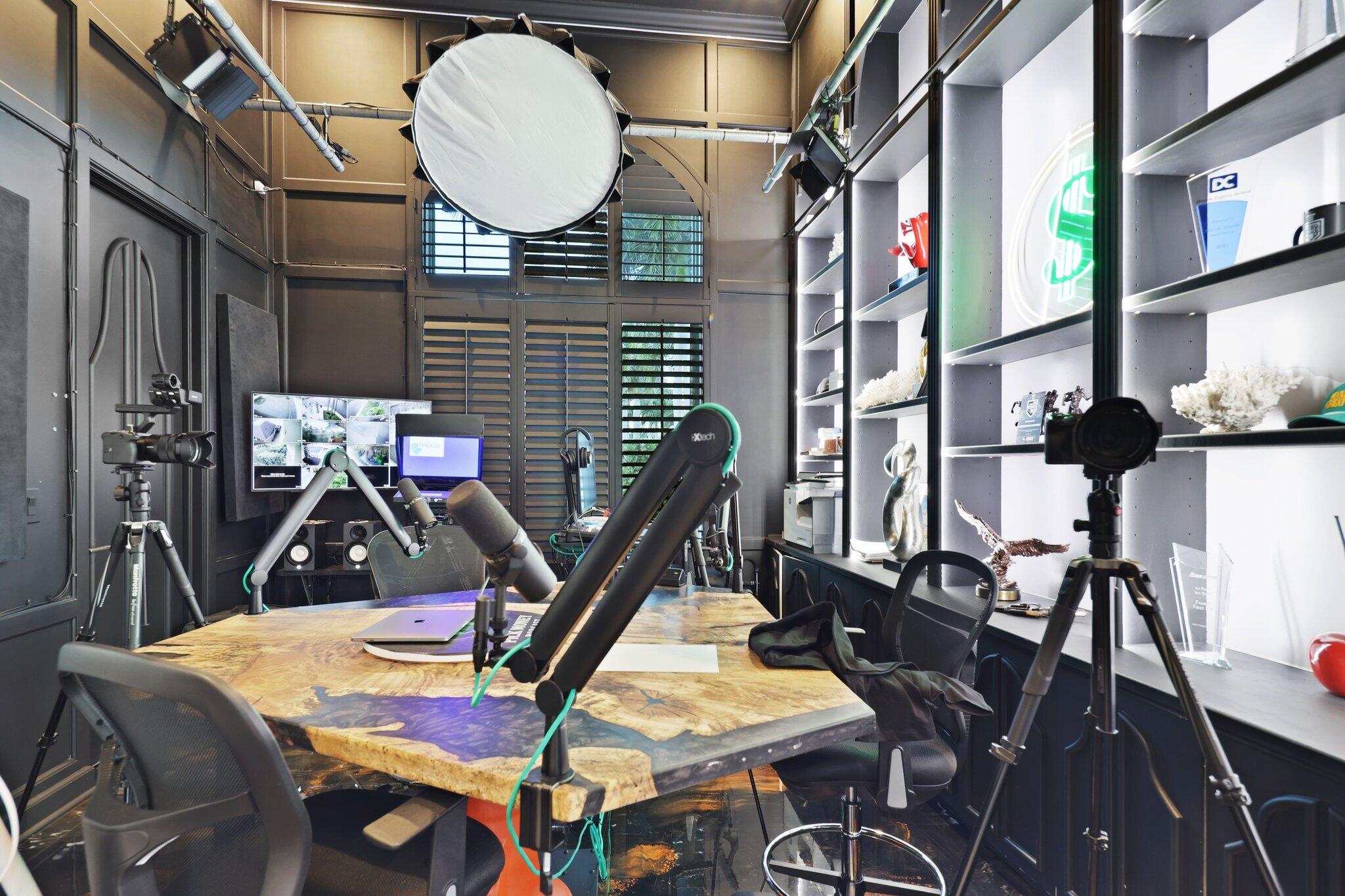 7400 NE Orchid Bay Terrace