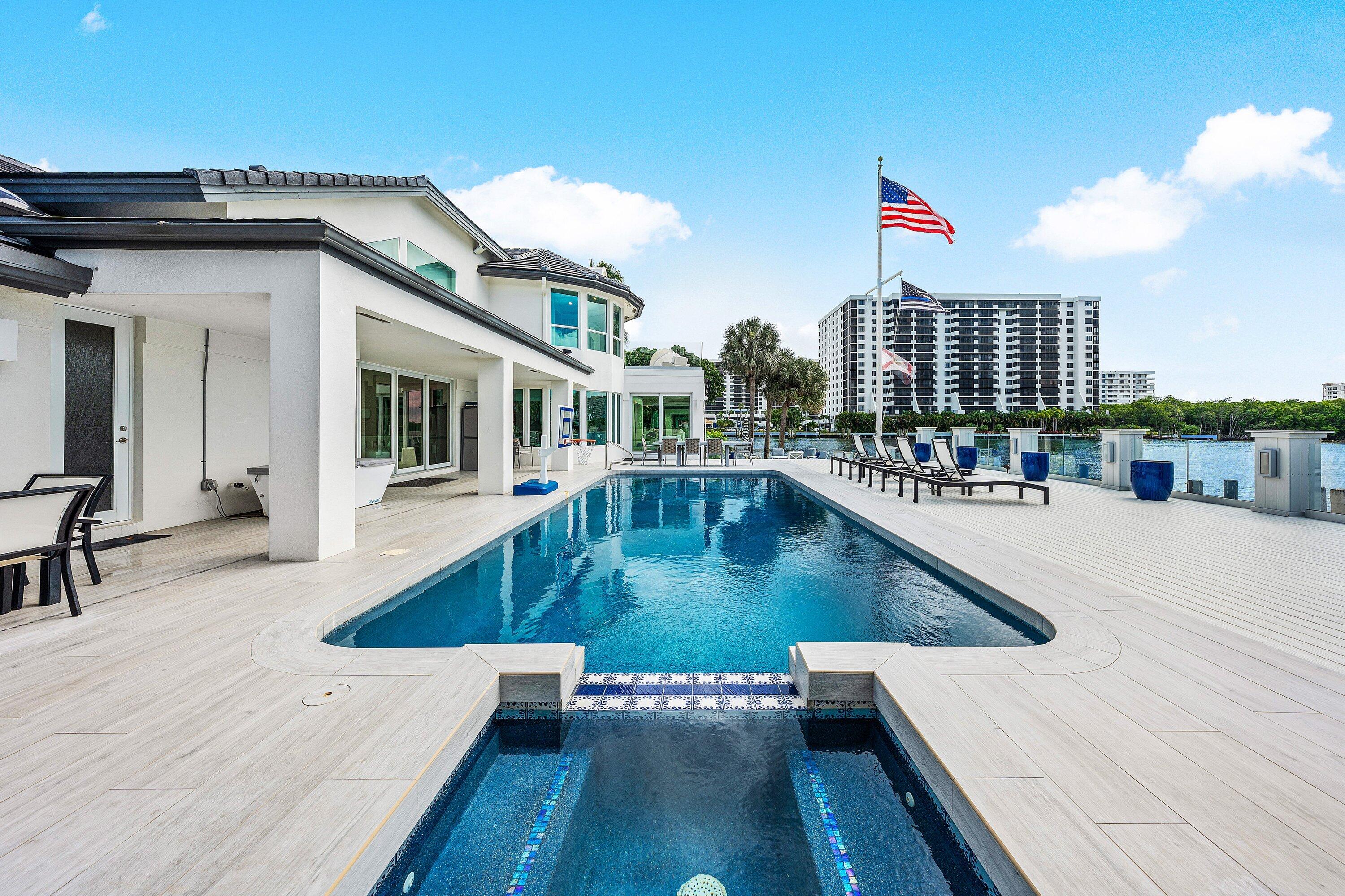 7400 NE Orchid Bay Terrace