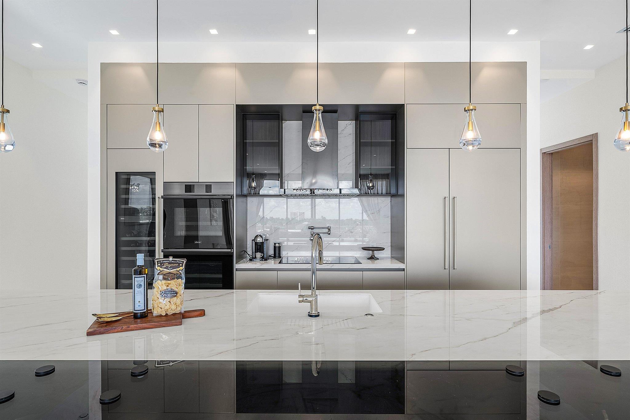 246 NE 6th Avenue Ph