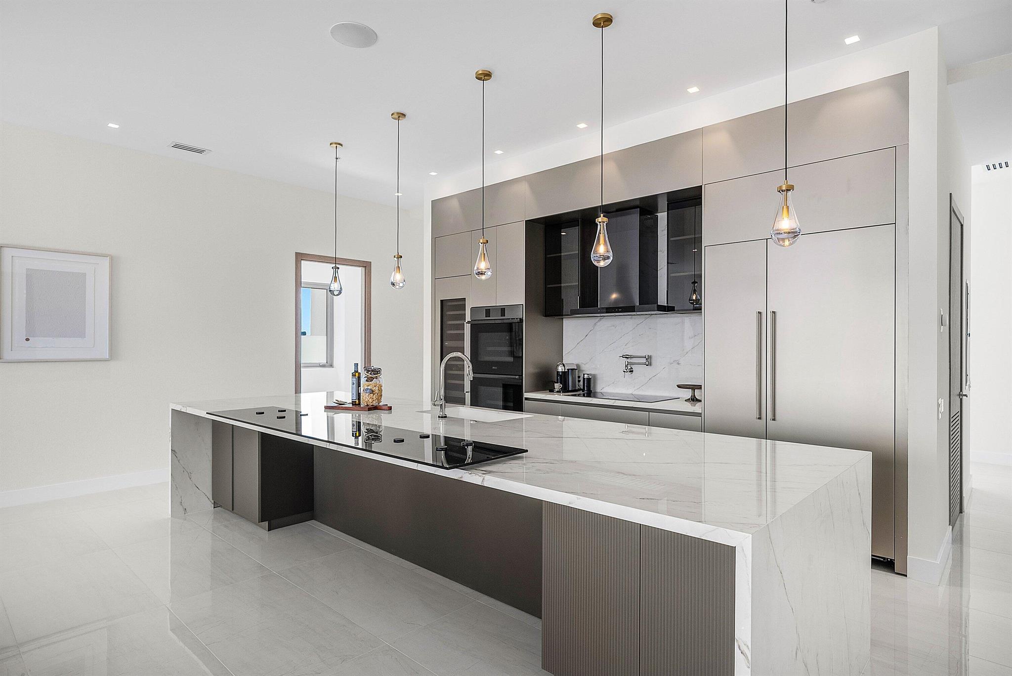 246 NE 6th Avenue Ph