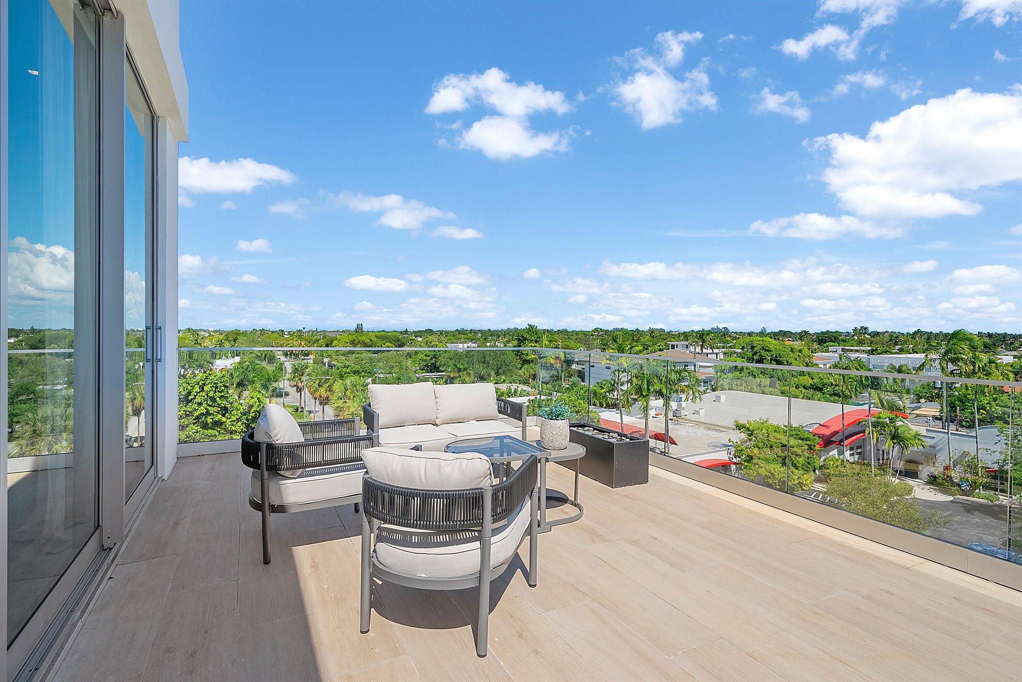 246 NE 6th Avenue Ph