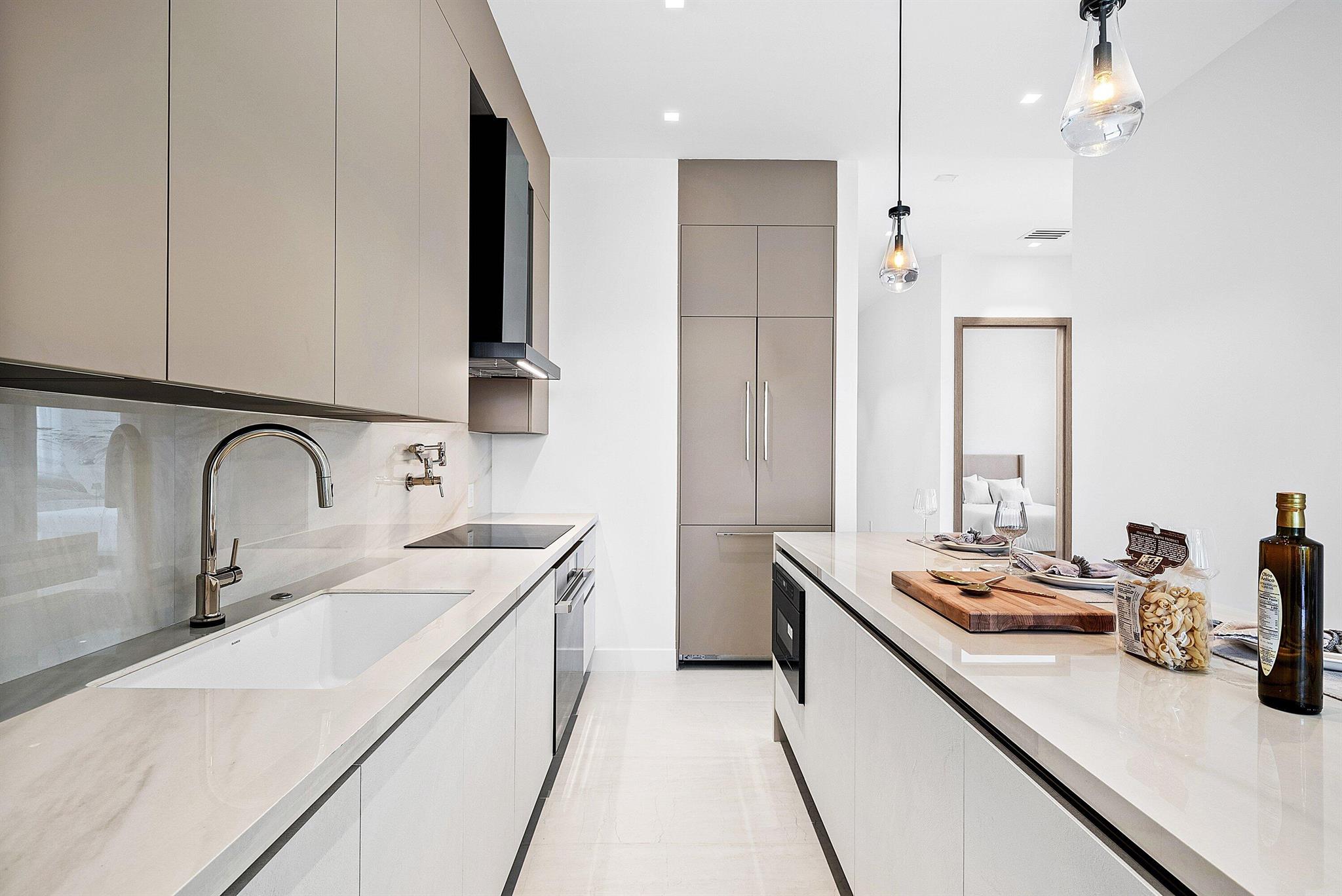 246 NE 6th Avenue 3b