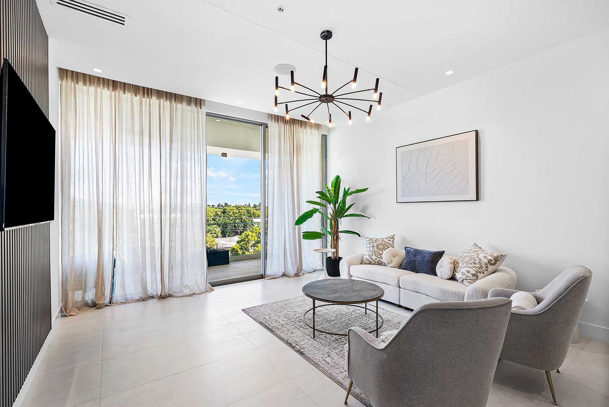 246 NE 6th Avenue 3b