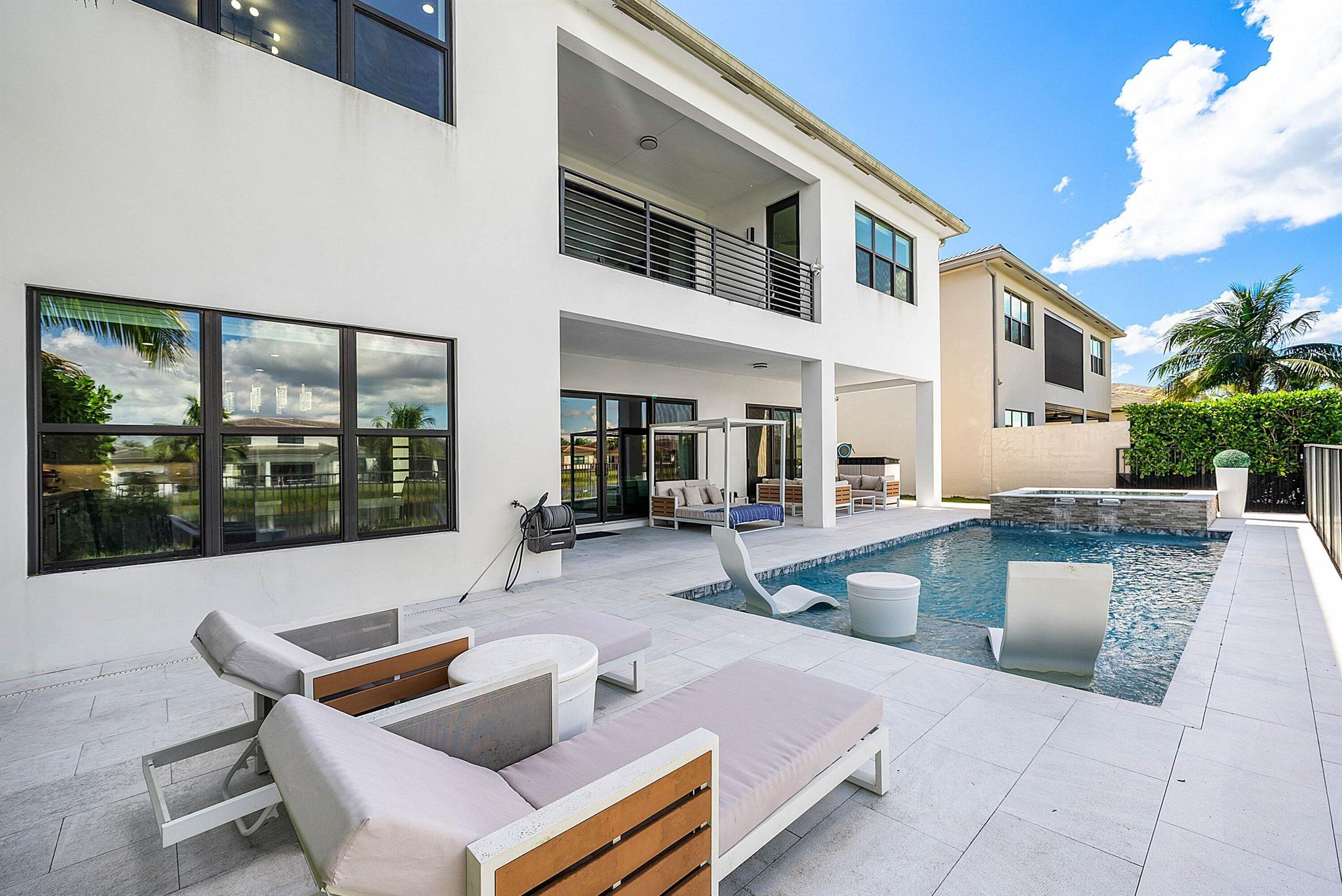 8805 New River Falls Road