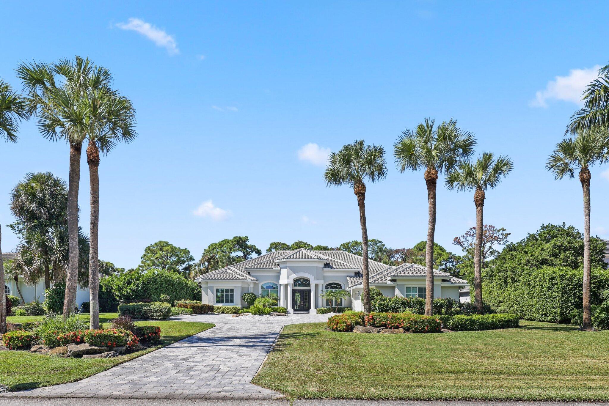 8195 Lakeview Drive