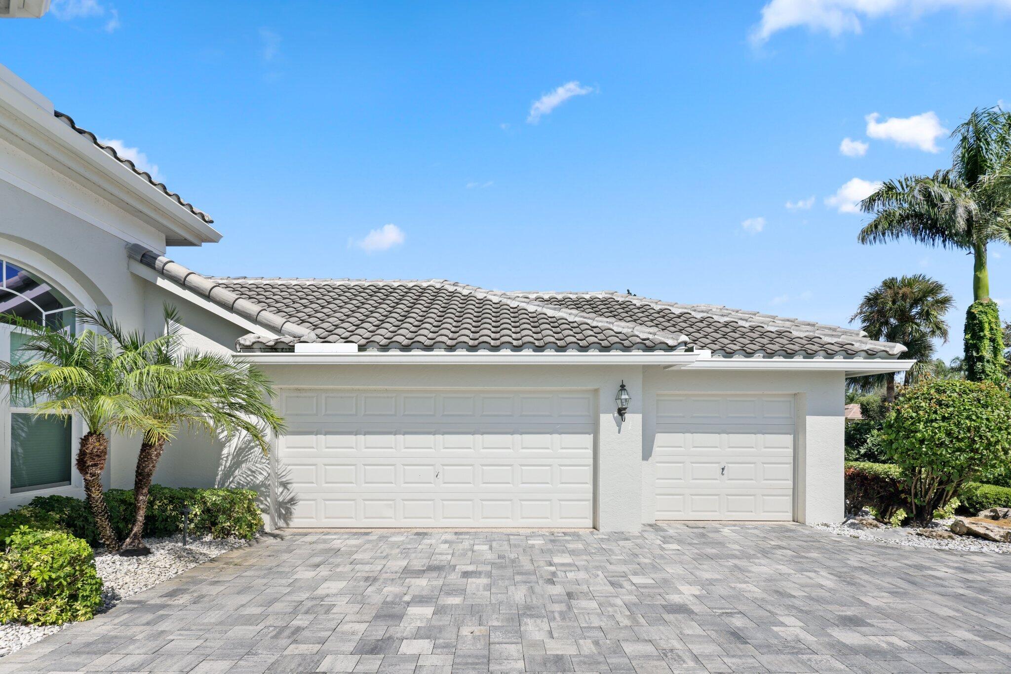 8195 Lakeview Drive