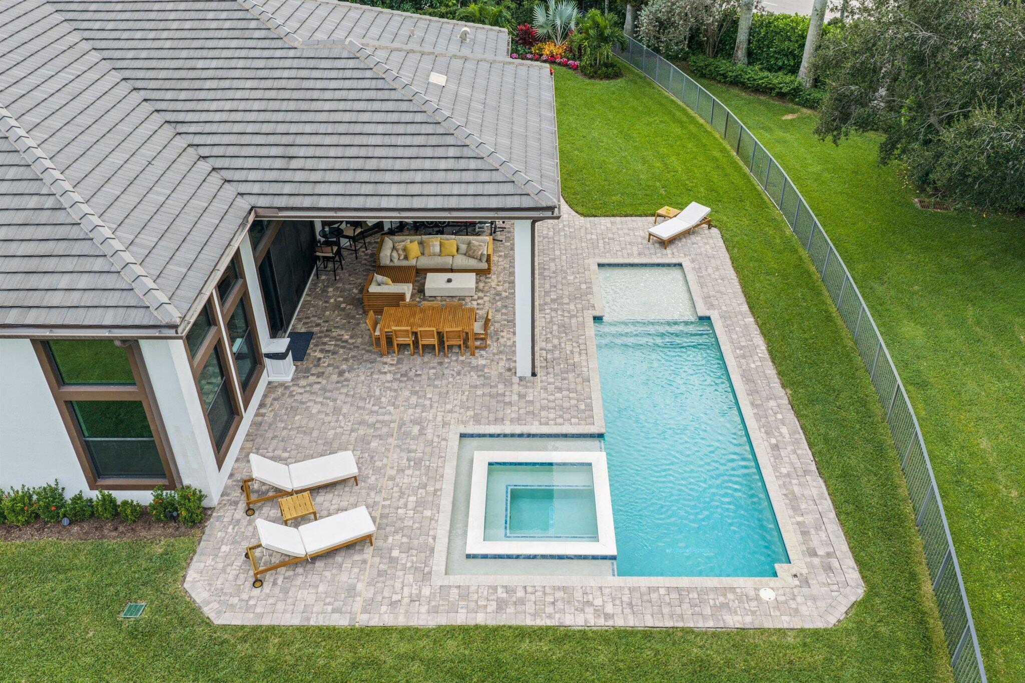 2751 NW 70th Boulevard