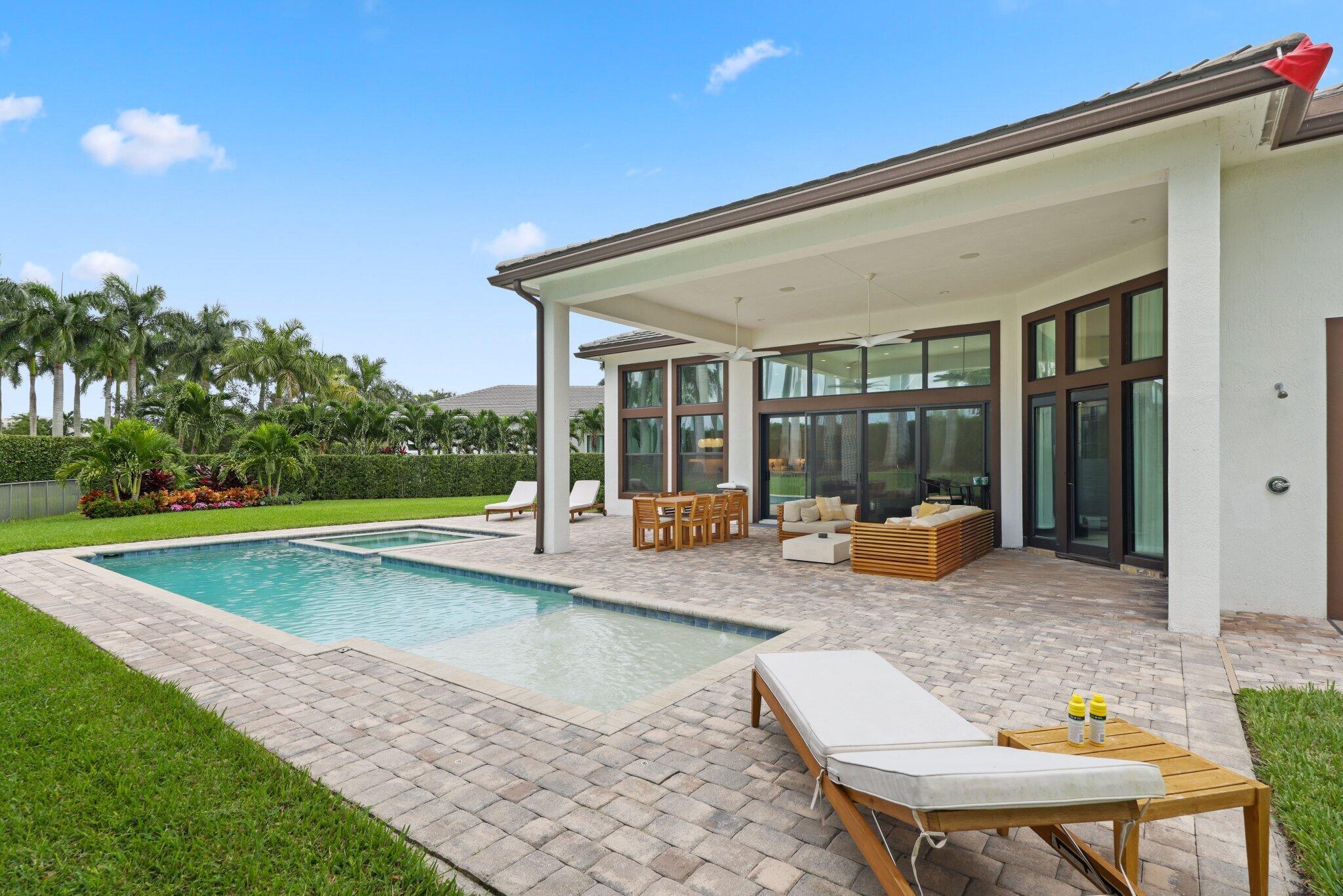 2751 NW 70th Boulevard