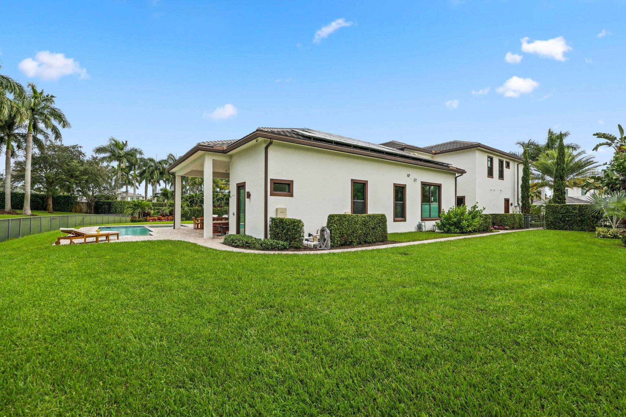 2751 NW 70th Boulevard