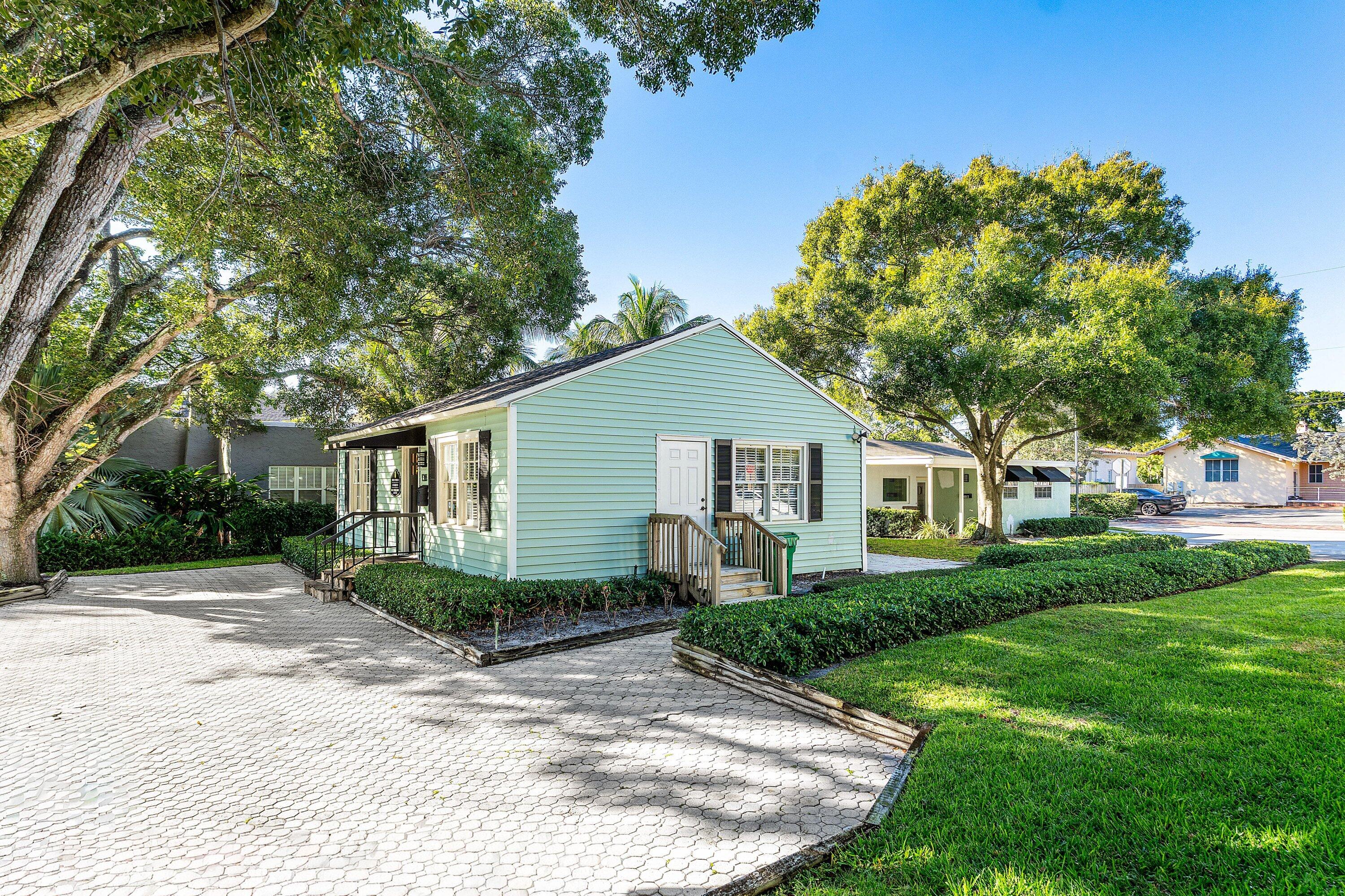 138 N Swinton Avenue, Delray Beach