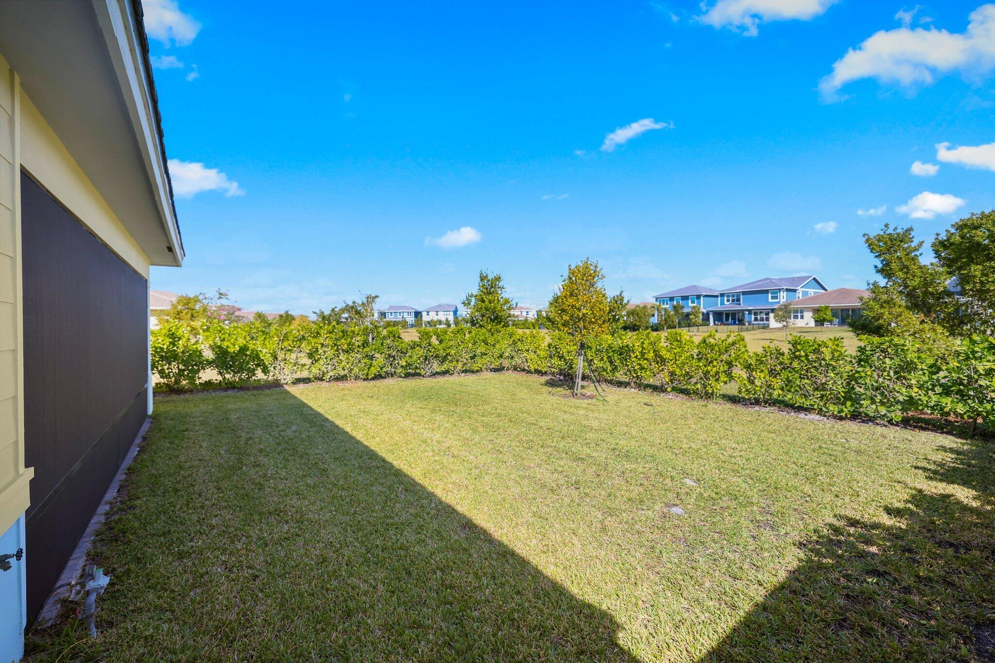 19545 Broad Shore Walk