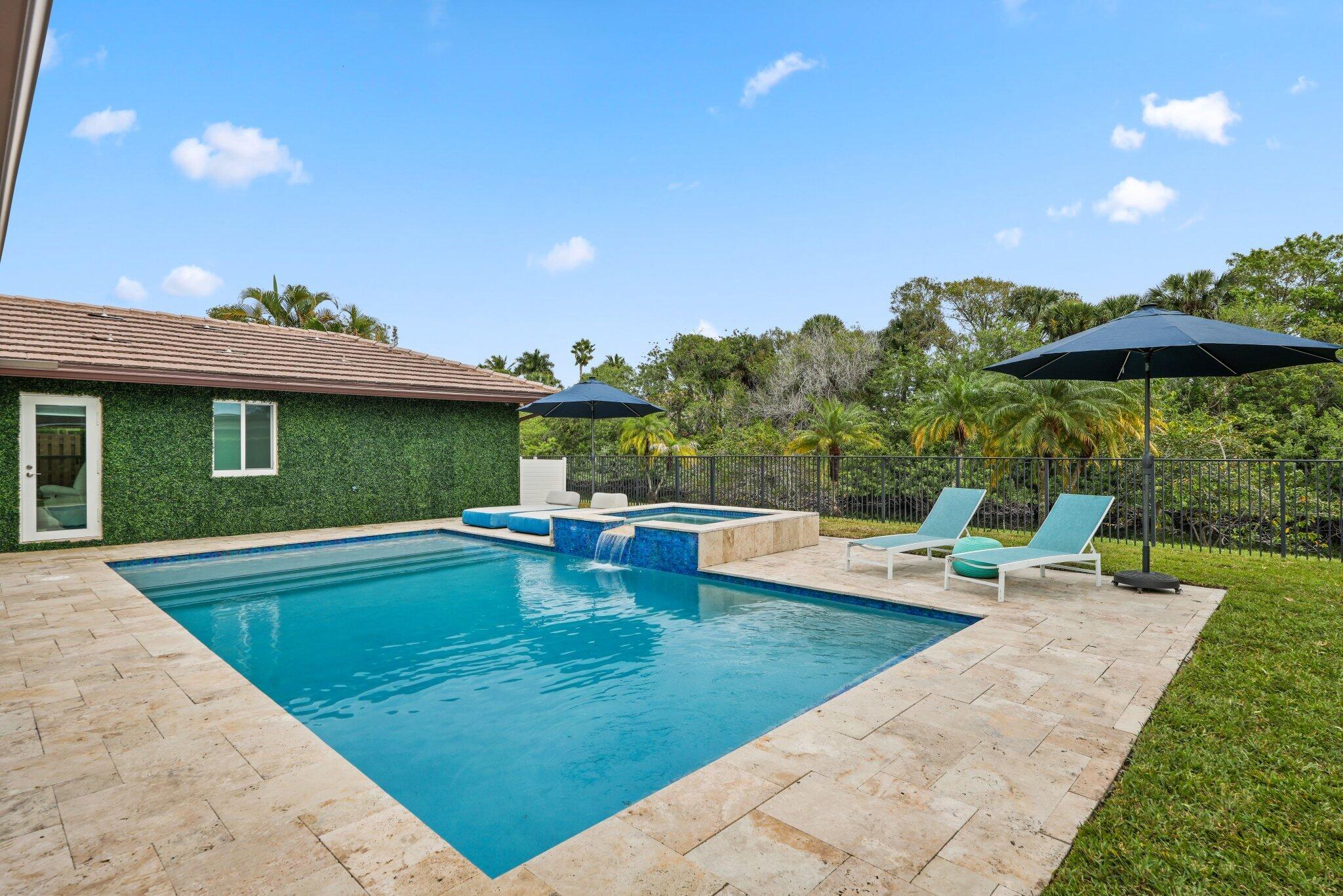 20984 Shady Vista Lane