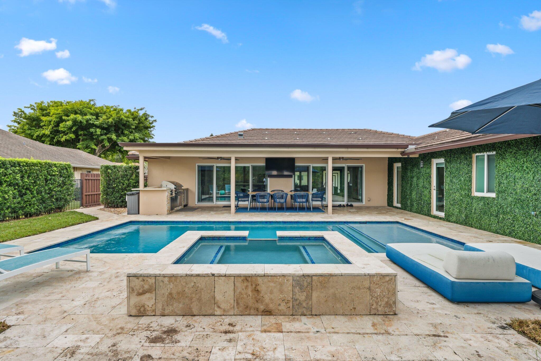 20984 Shady Vista Lane