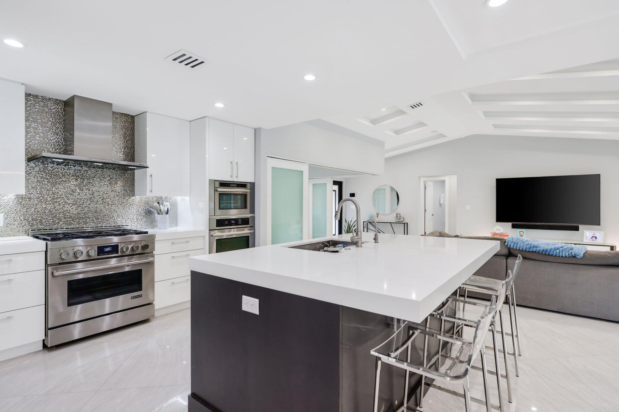 20984 Shady Vista Lane