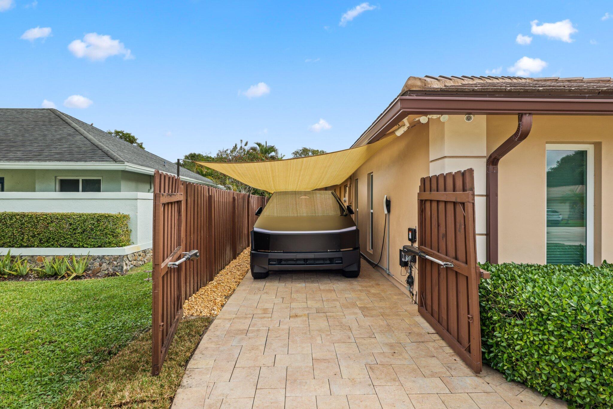 20984 Shady Vista Lane