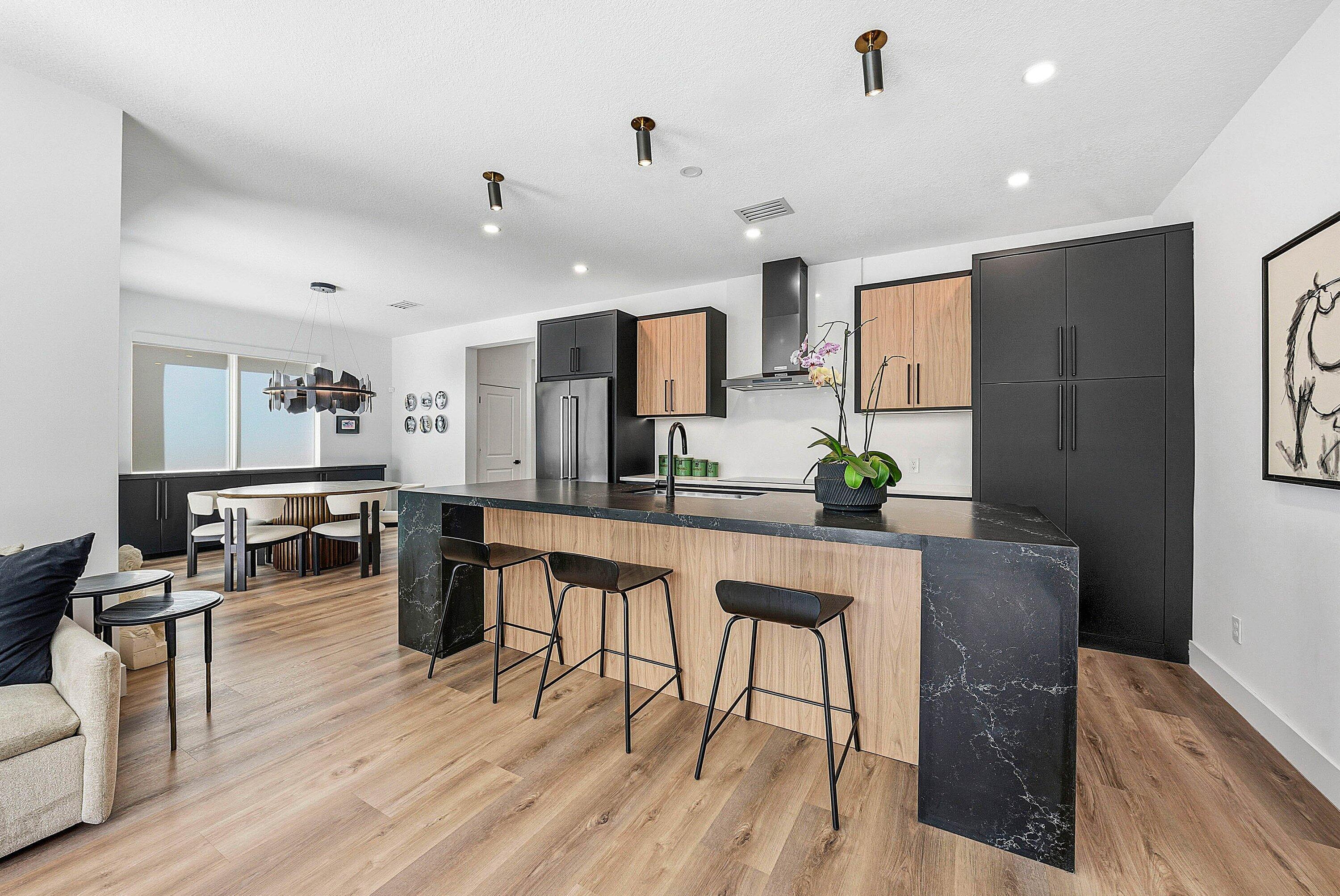 4310 Buttonwood Drive