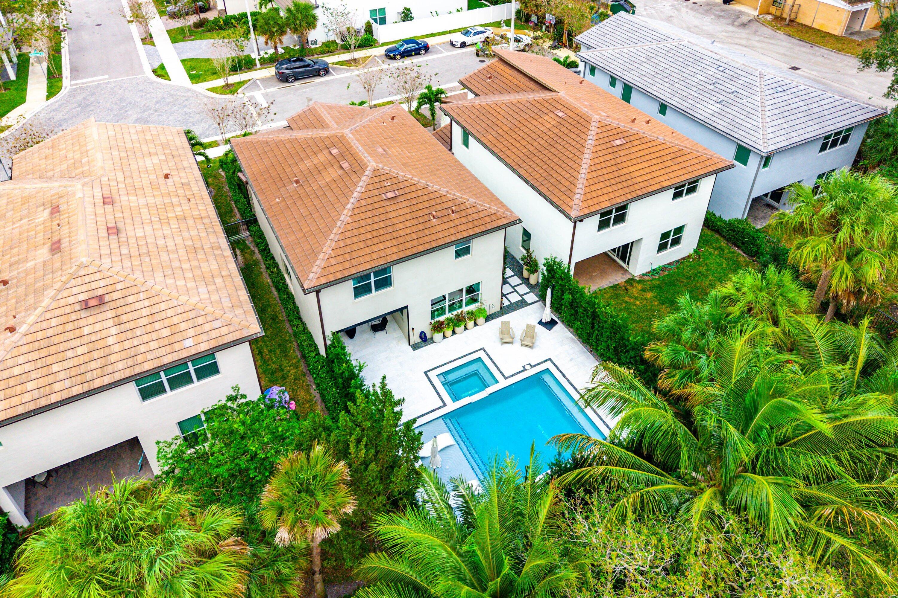 4310 Buttonwood Drive