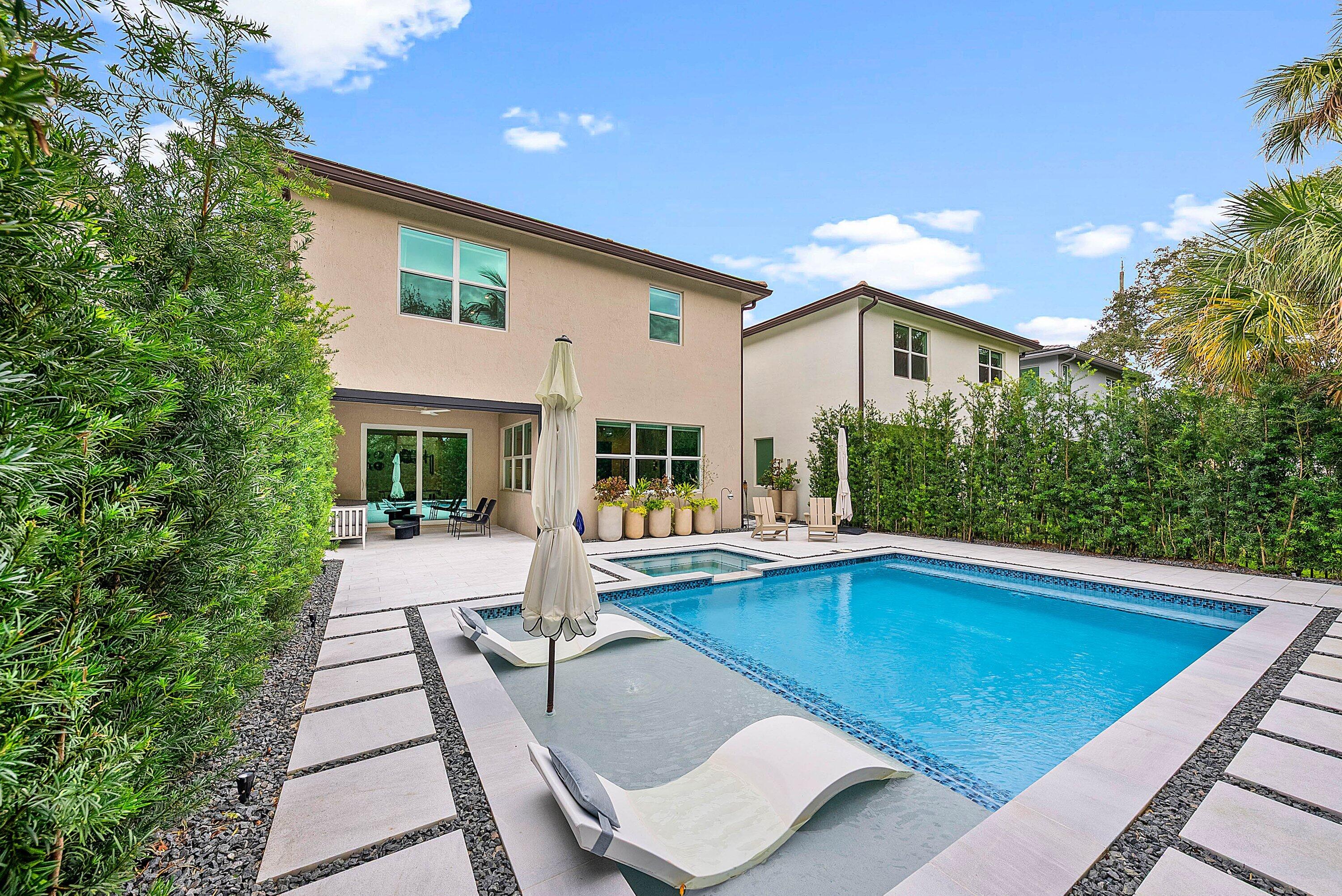 4310 Buttonwood Drive