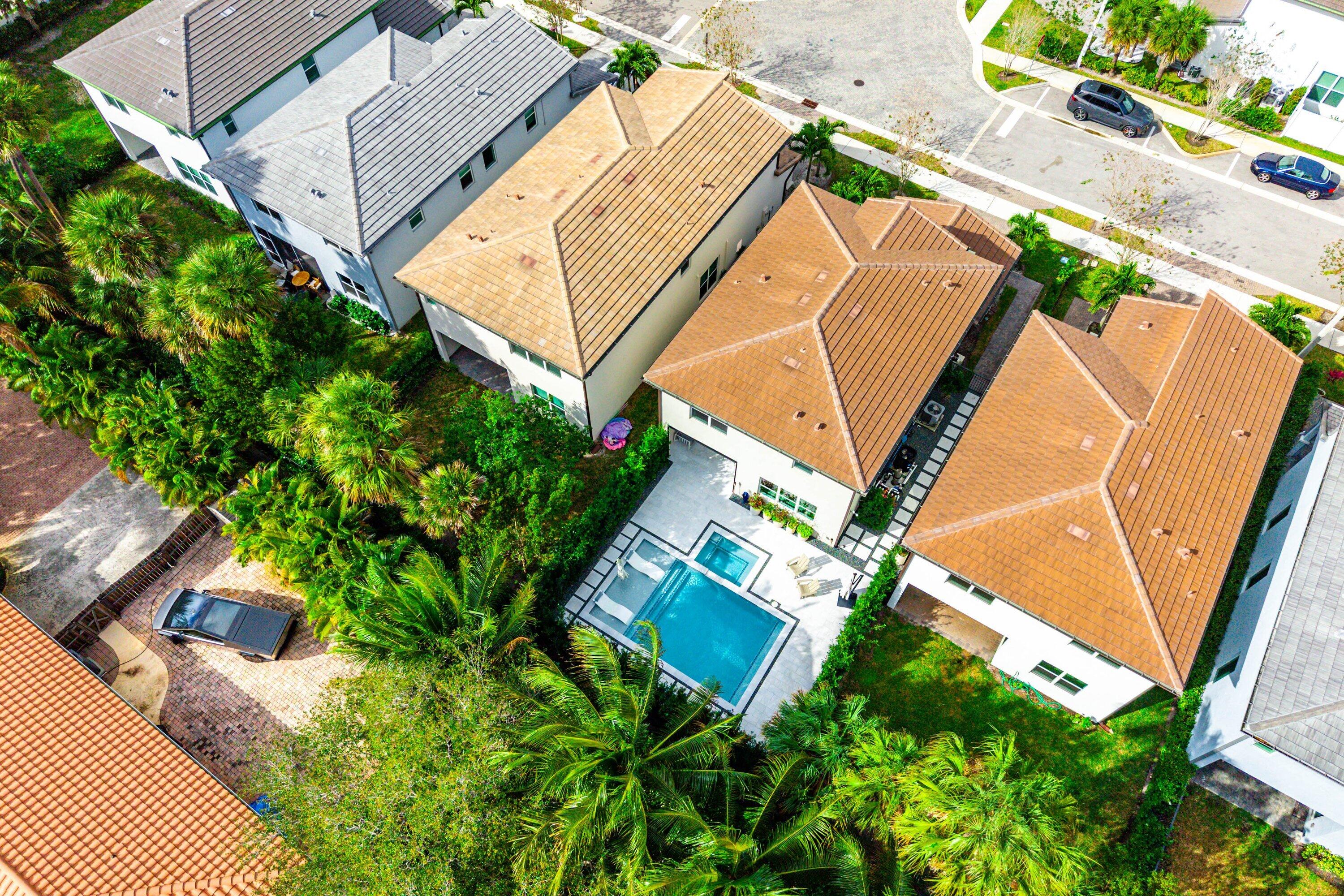 4310 Buttonwood Drive
