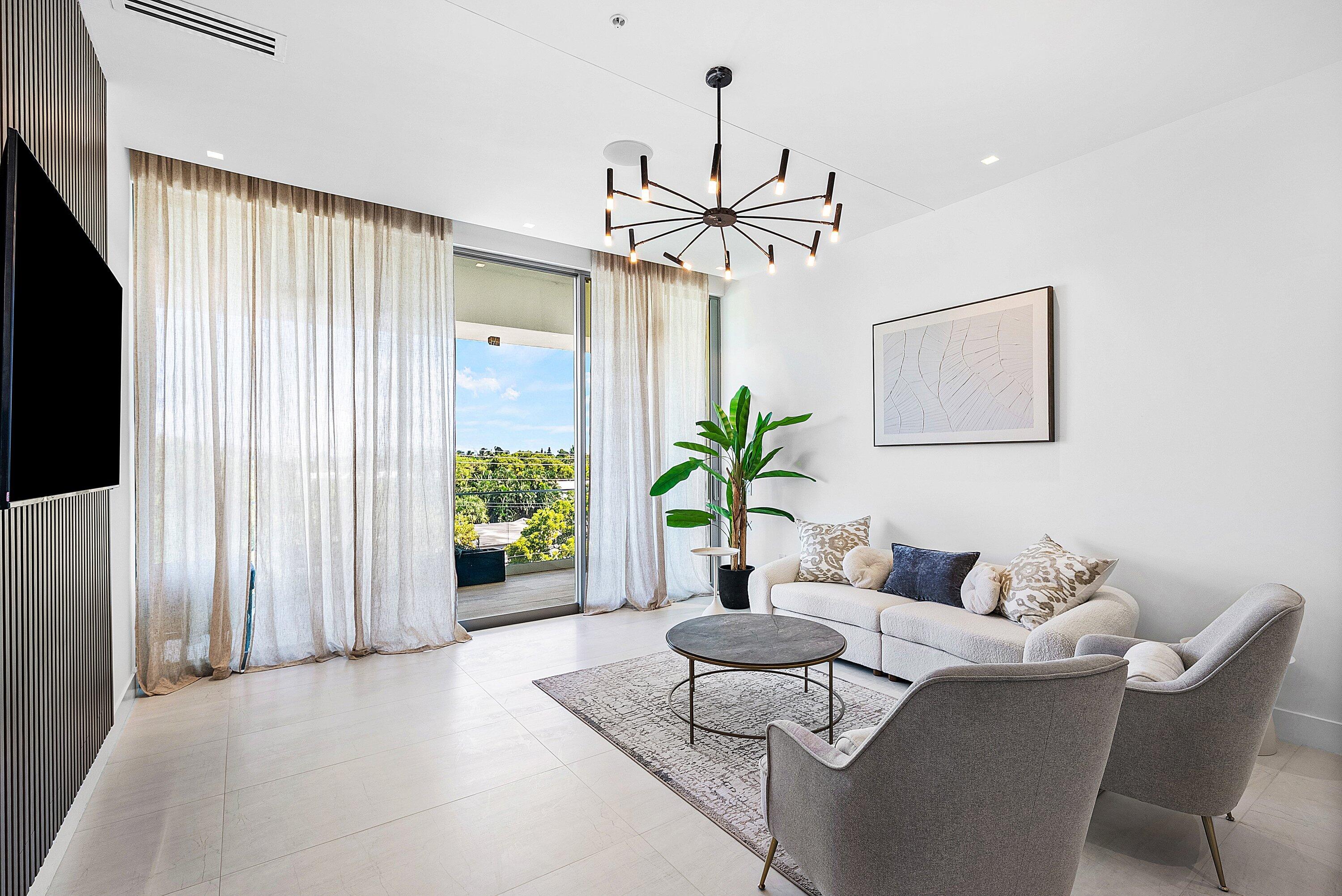 246 NE 6th Avenue 201