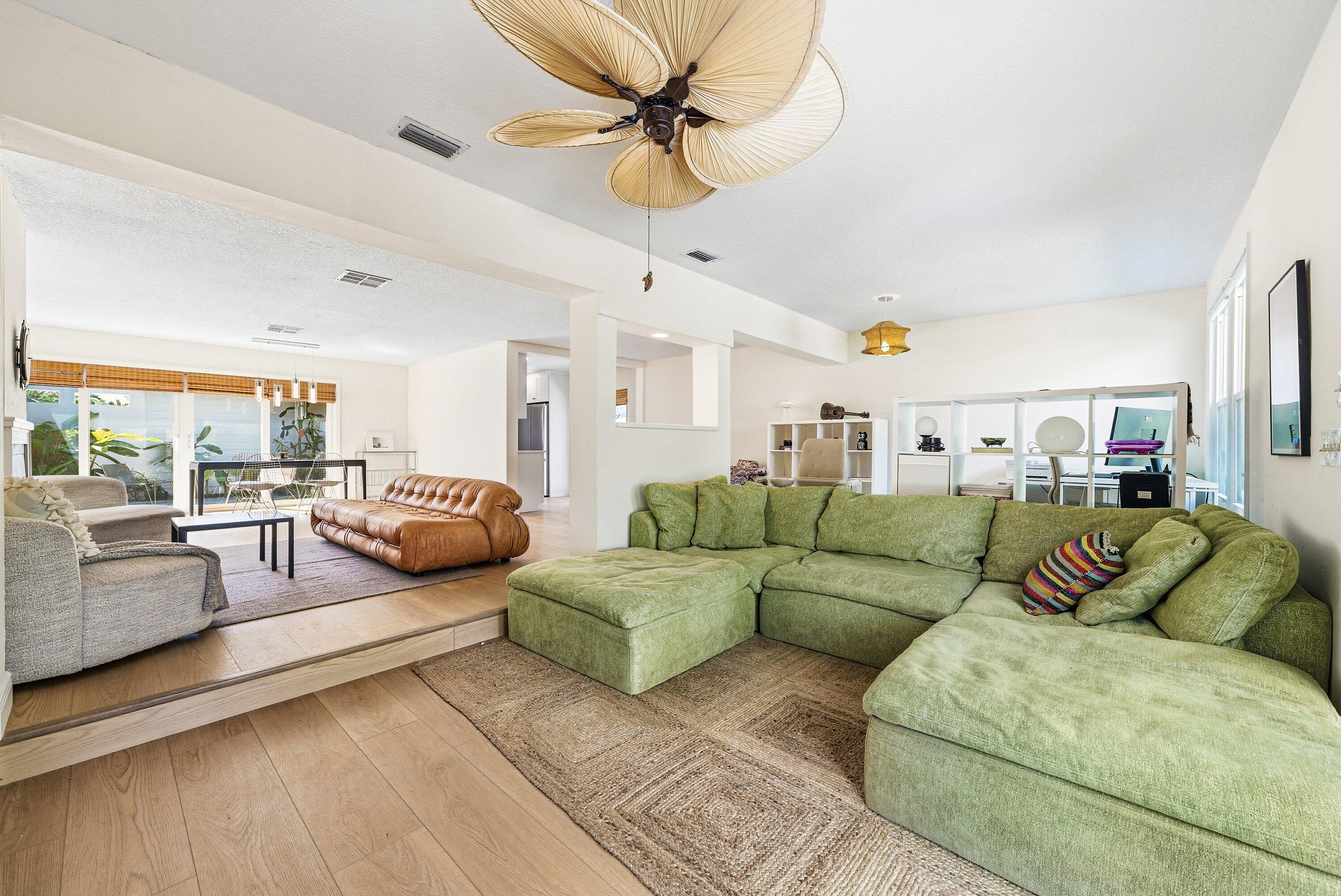 435 NE 35th Street