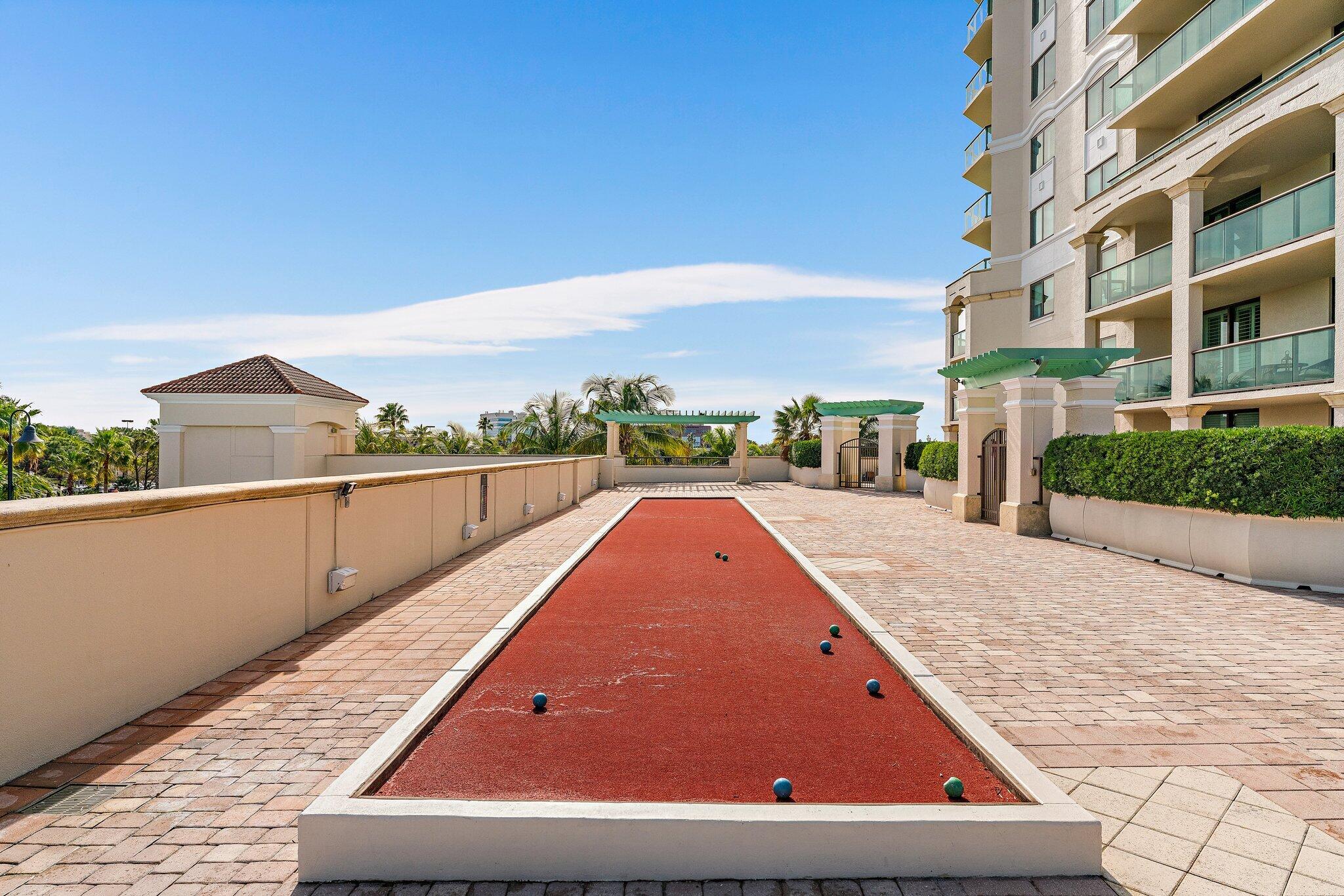3630 Gardens Parkway 405c