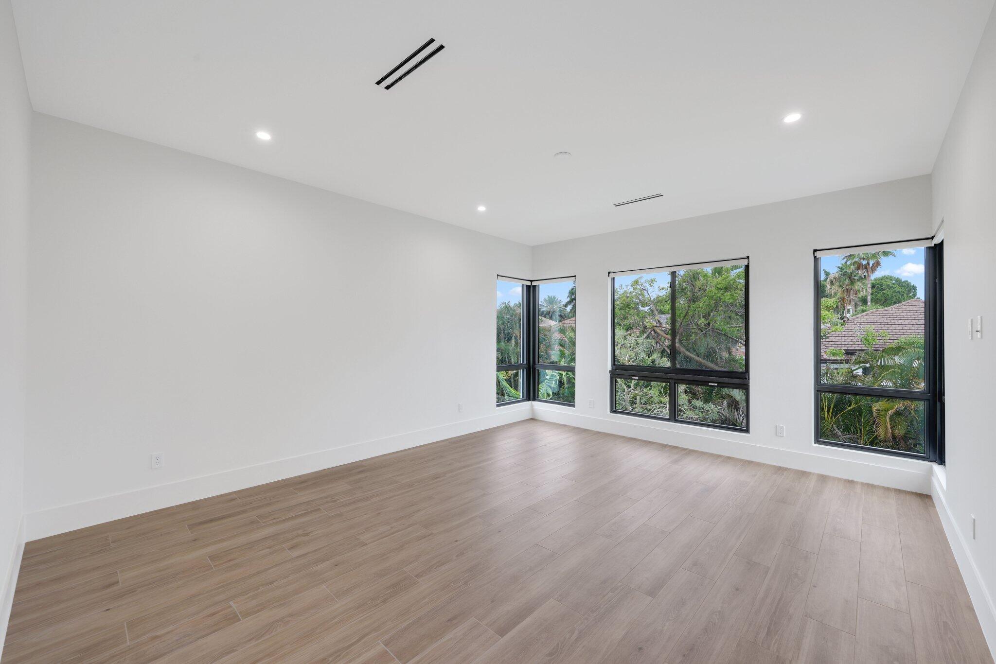 16702 Mosaic Place