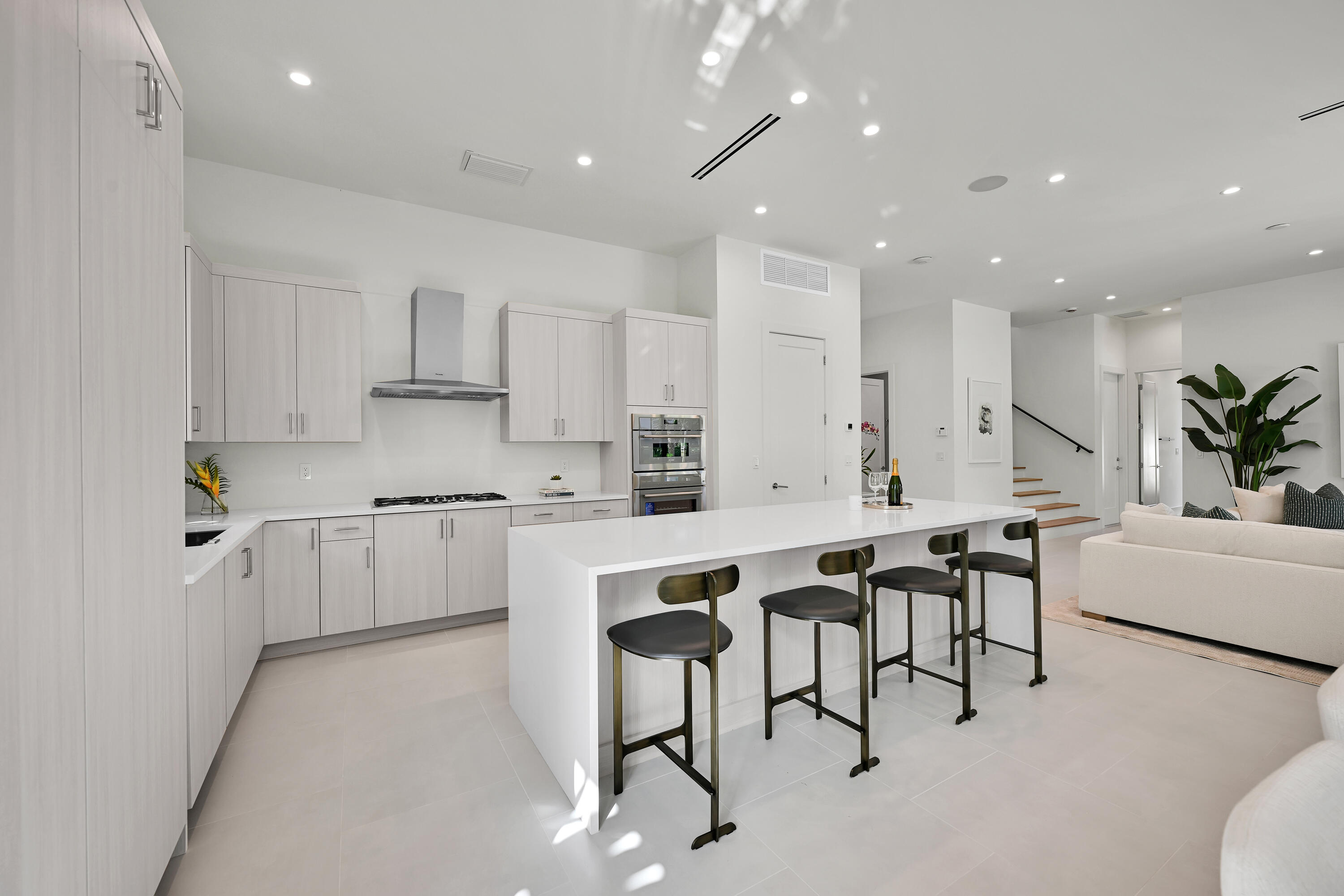 16702 Mosaic Place