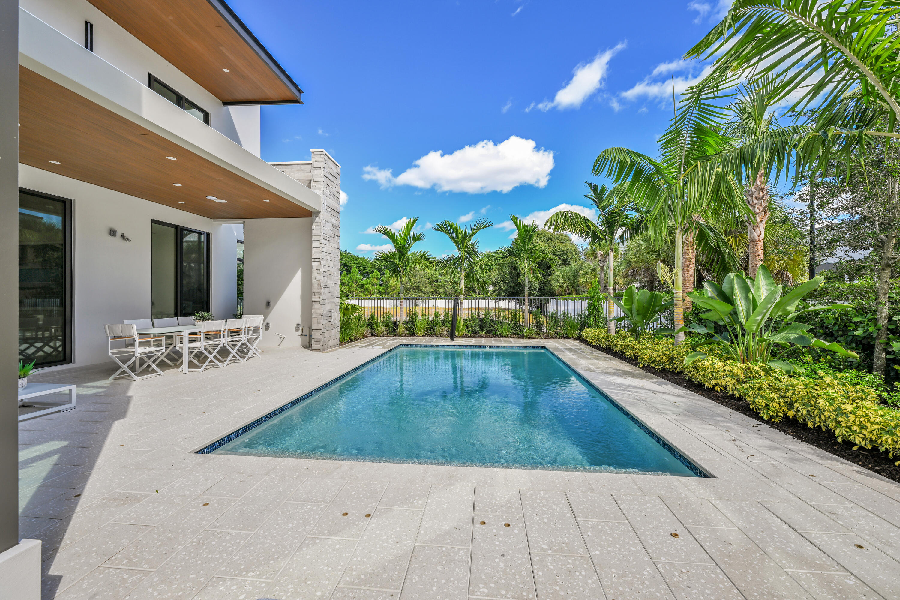 16702 Mosaic Place