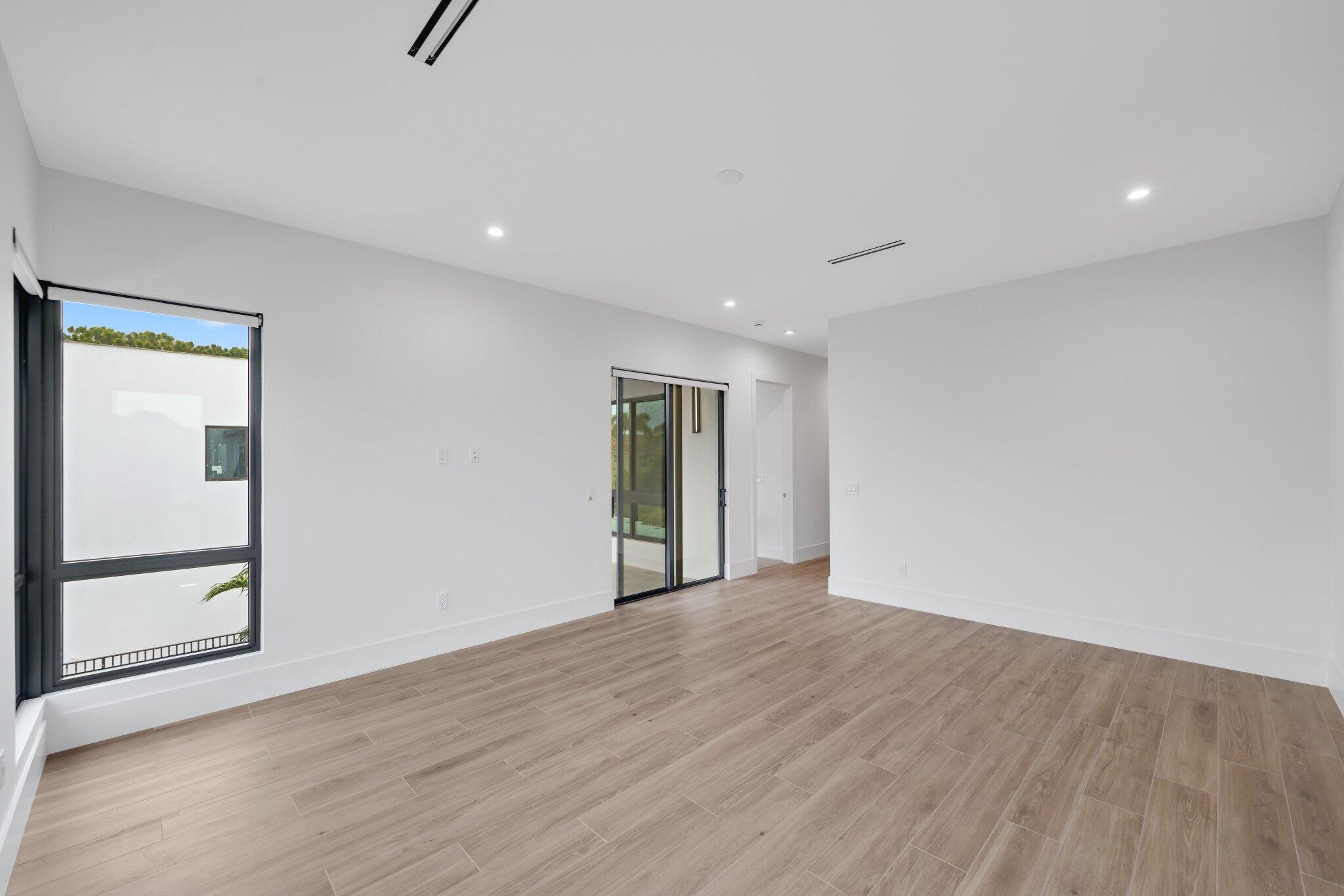 16702 Mosaic Place