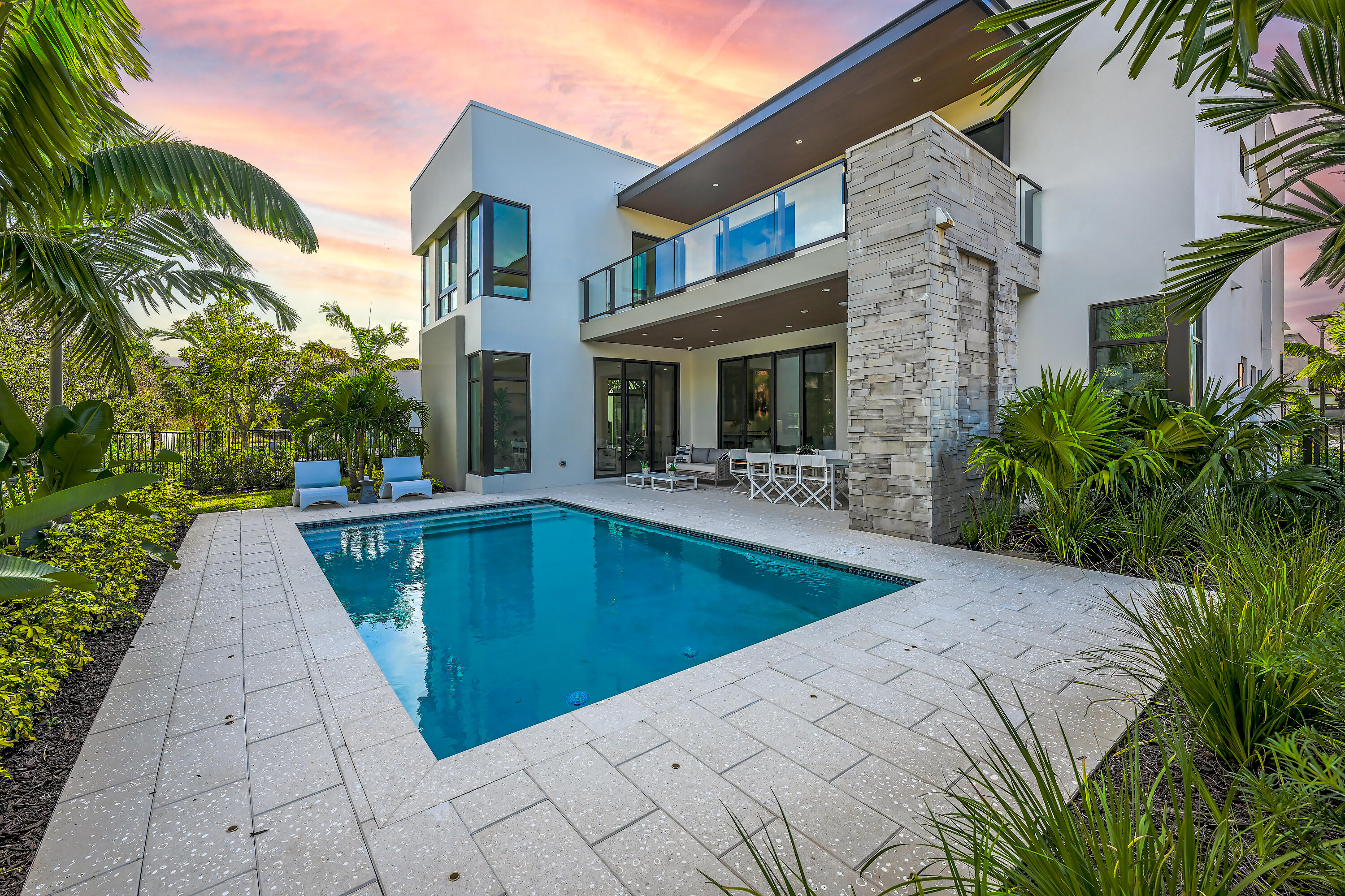 16702 Mosaic Place
