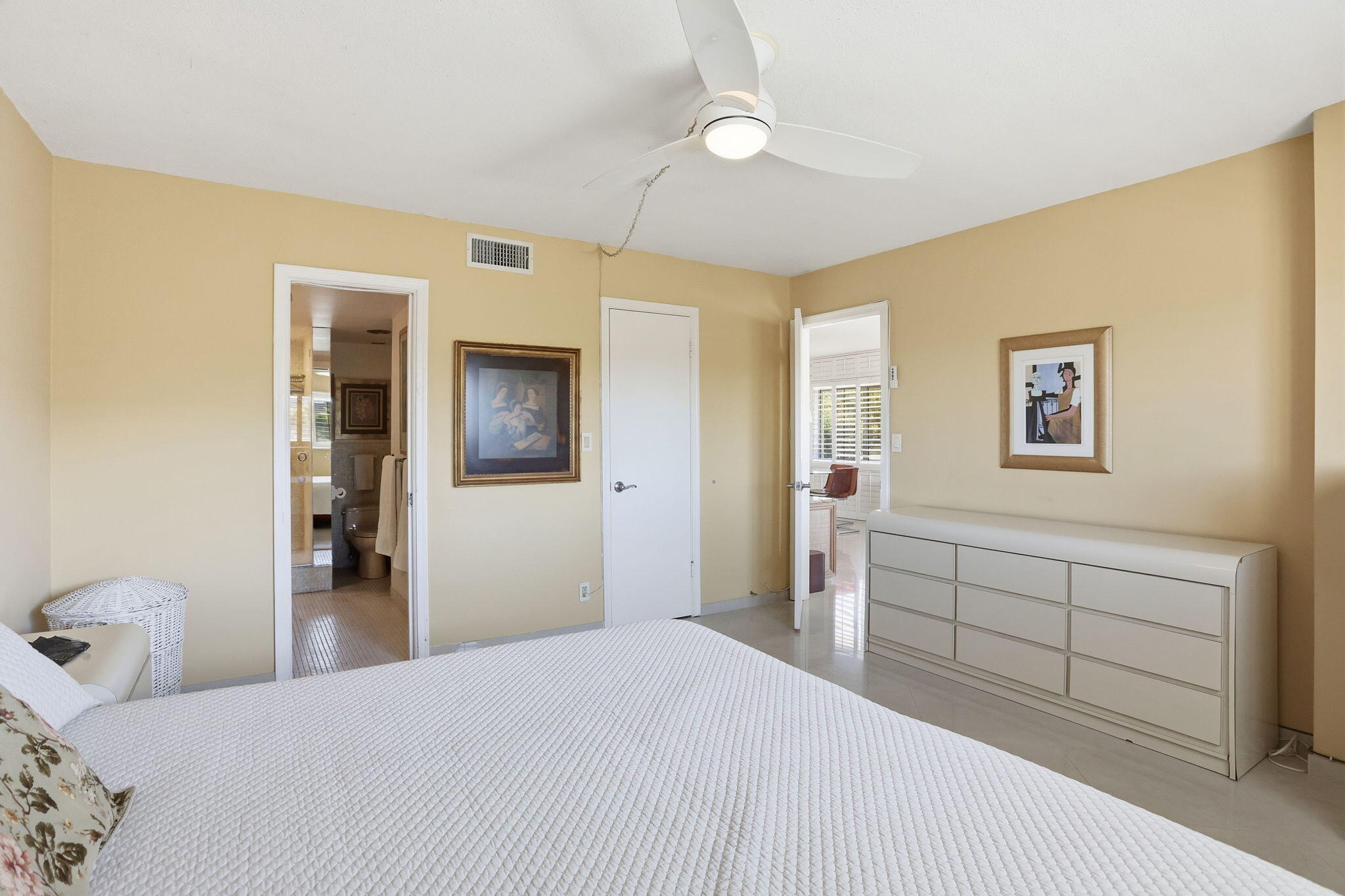 750 NE Spanish River Boulevard 201