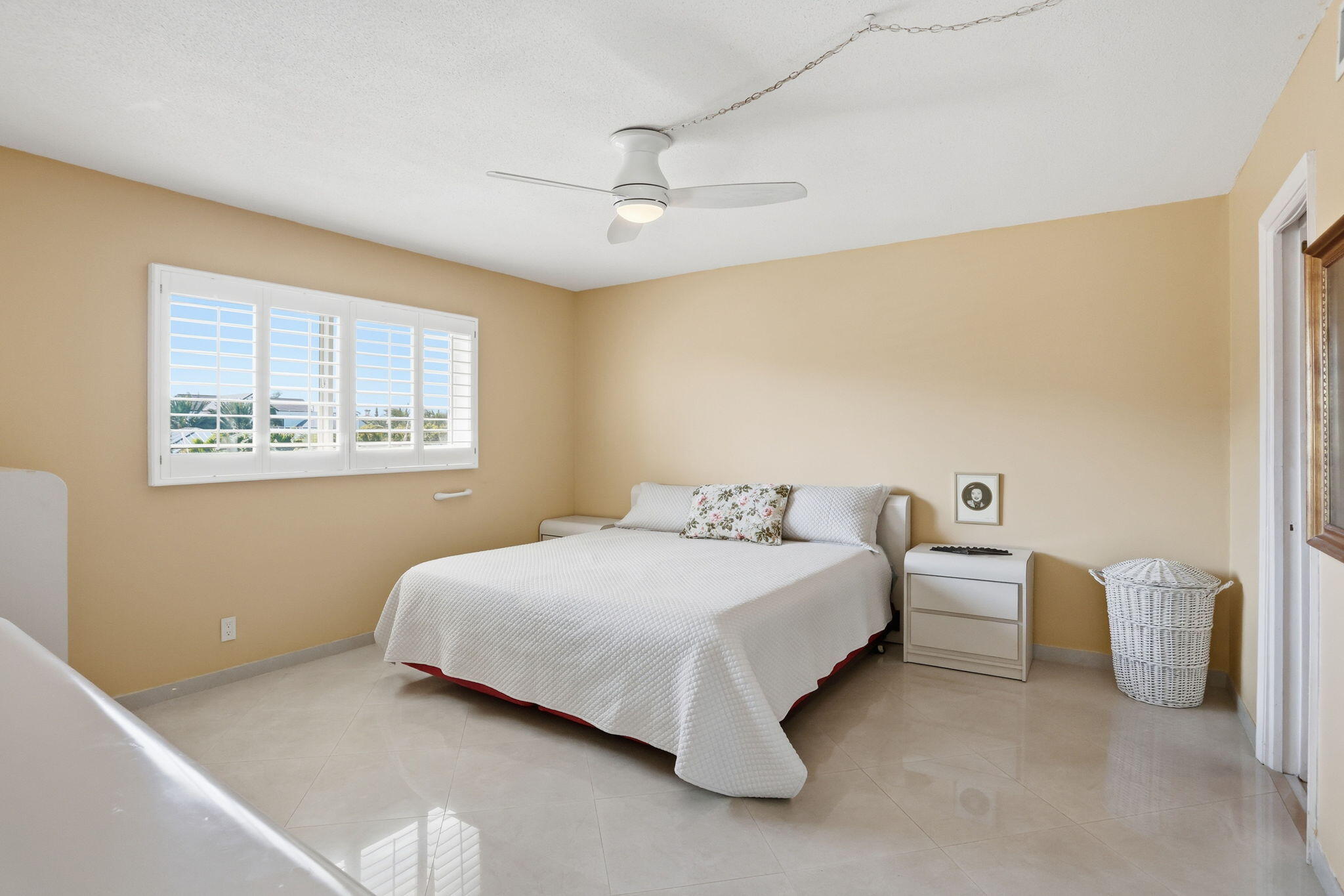 750 NE Spanish River Boulevard 201