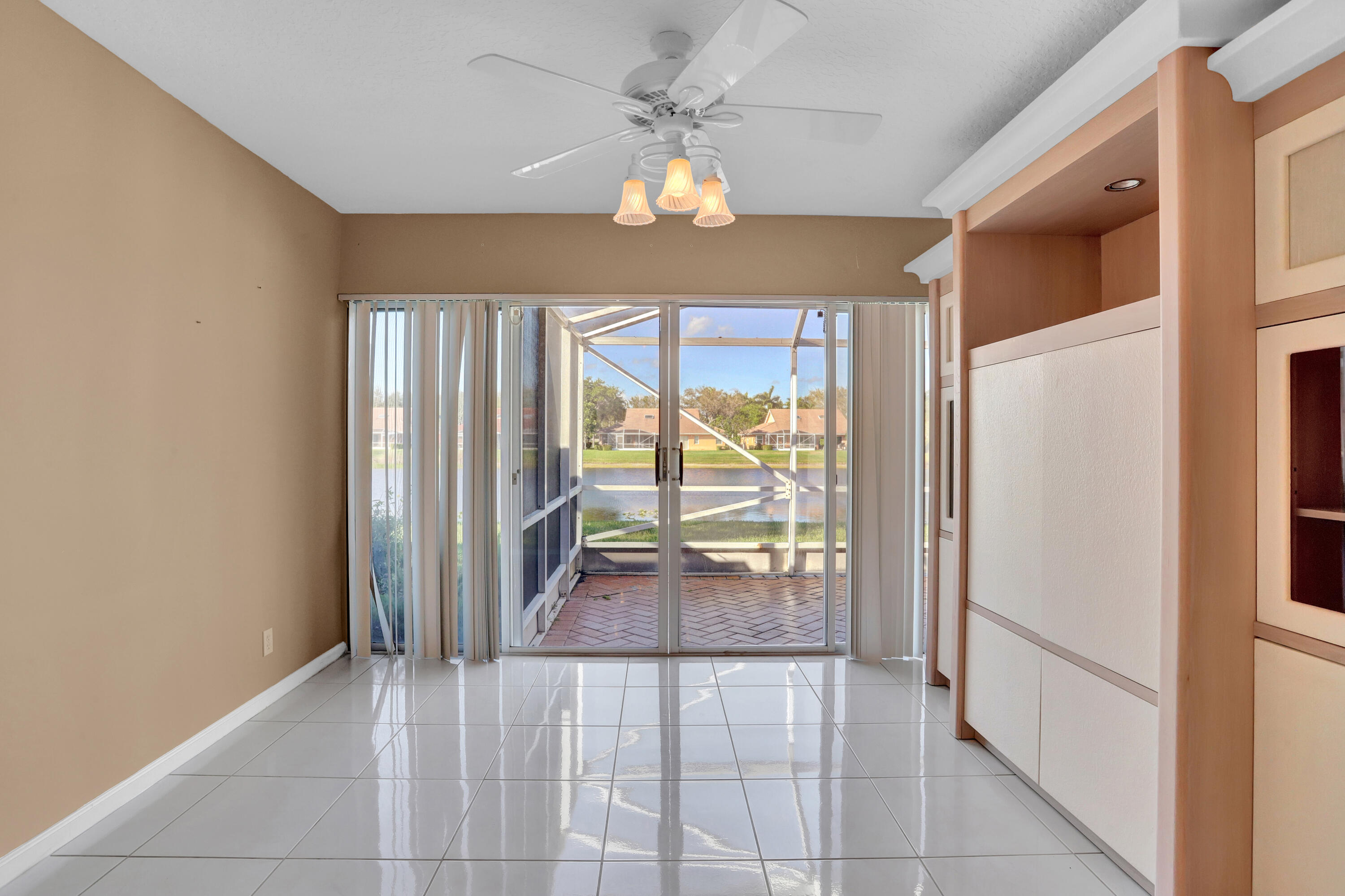 5667 Royal Lake Circle