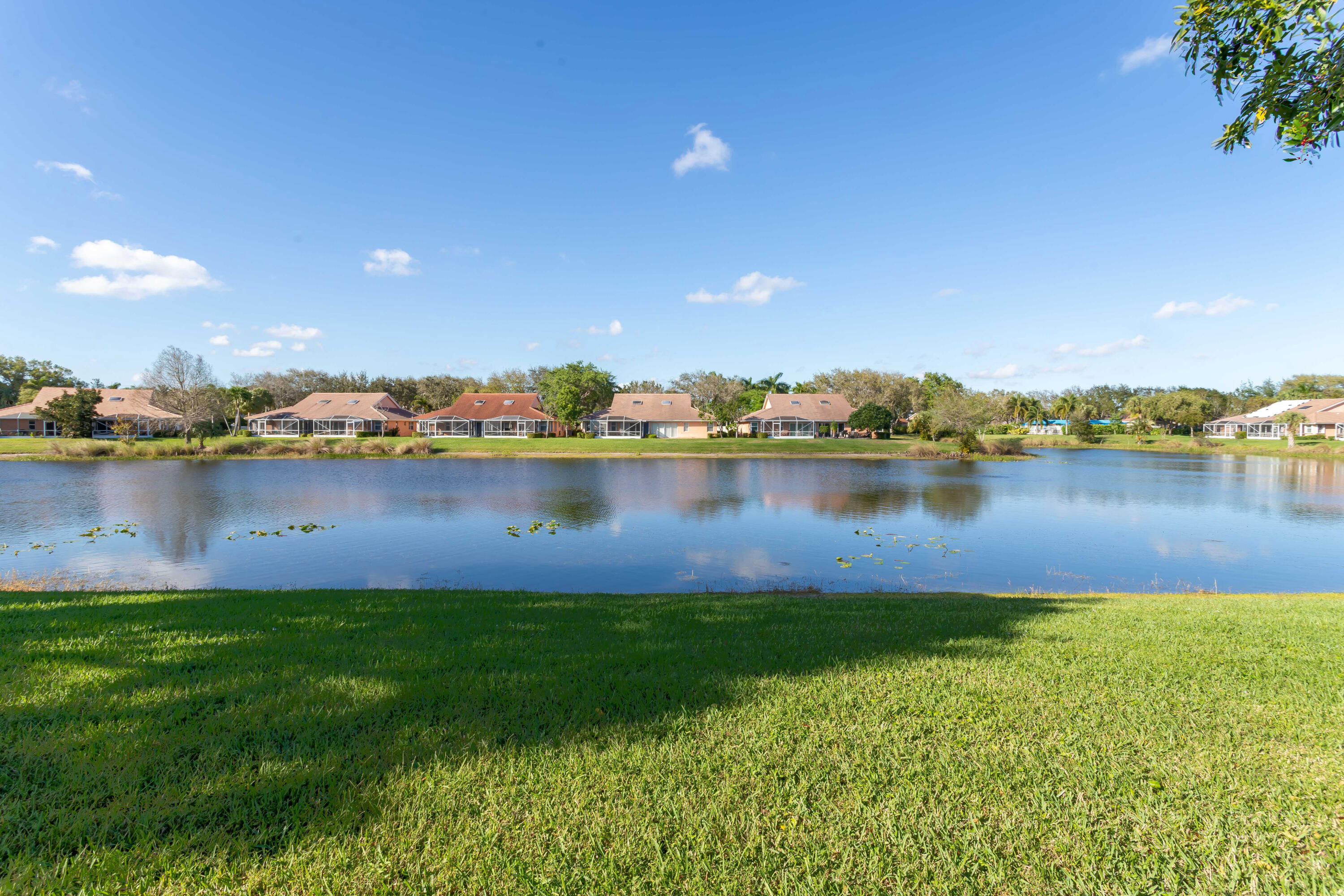 5667 Royal Lake Circle