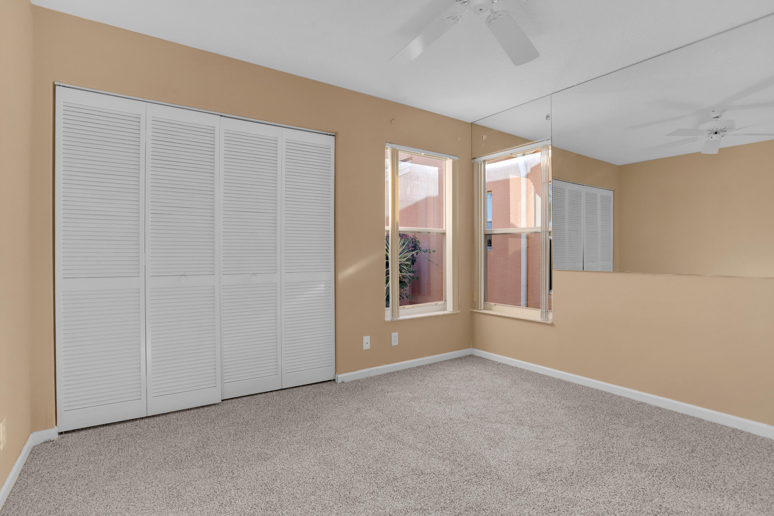 5667 Royal Lake Circle