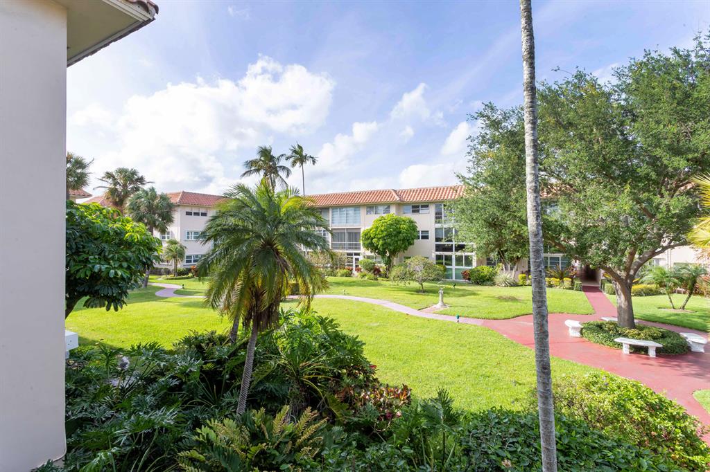 400 NE 20th Street Unit: D209