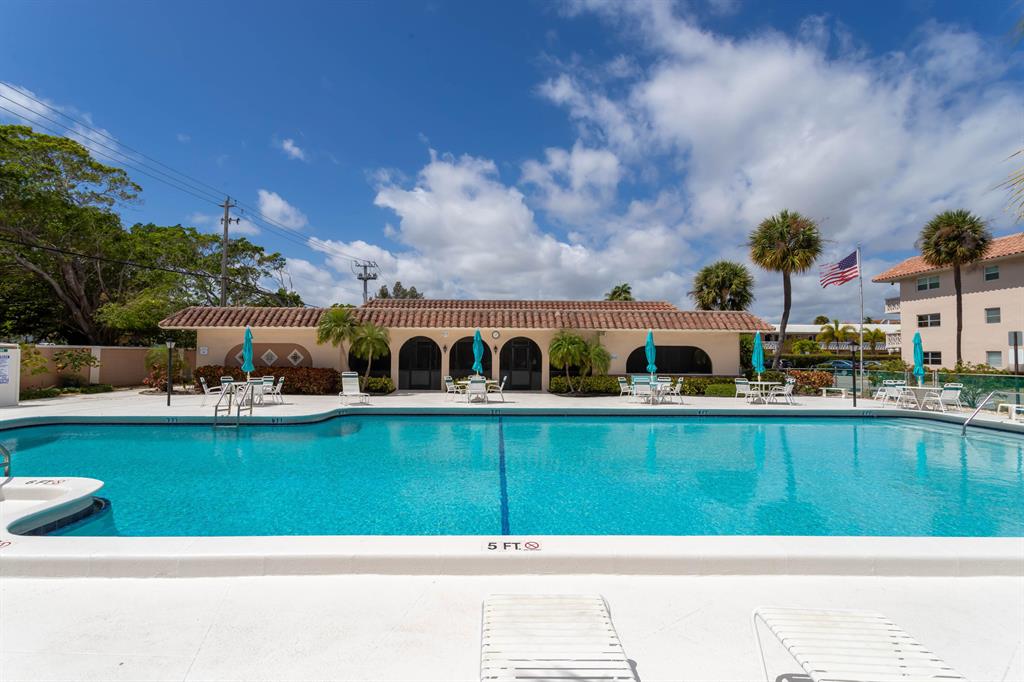 400 NE 20th Street Unit: D209