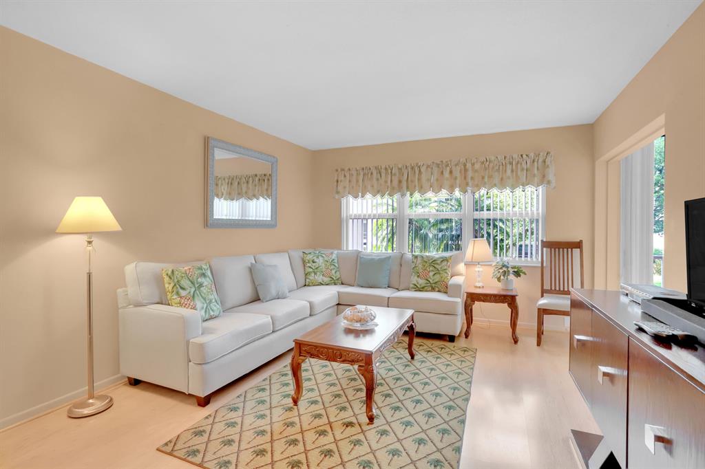 400 NE 20th Street Unit: D209