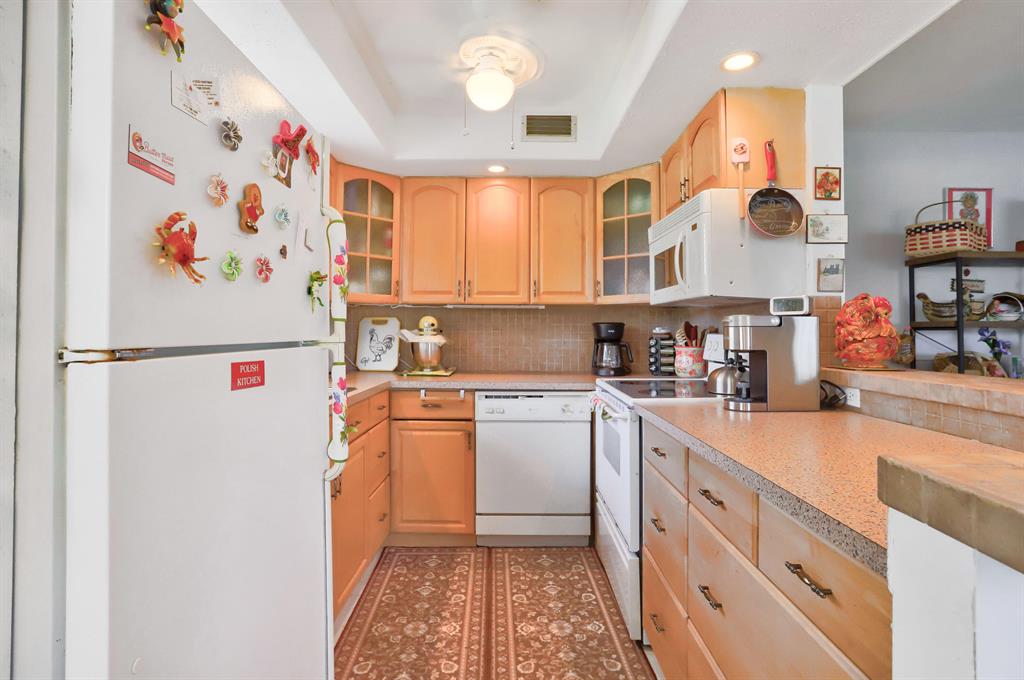 629 Brittany N Unit: 629