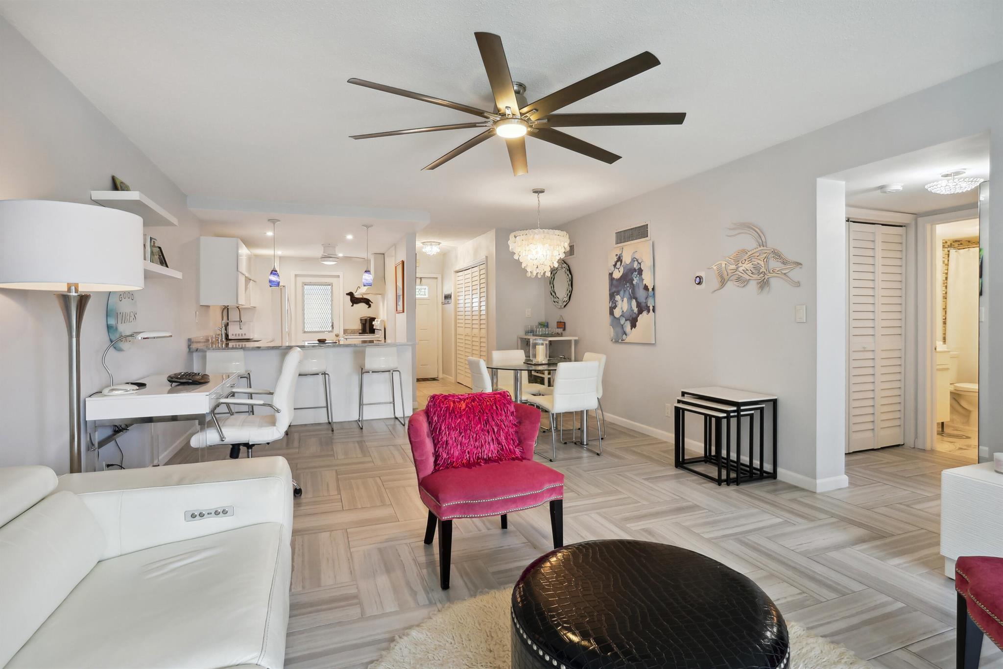 698 NE Spanish River Boulevard Unit: 24