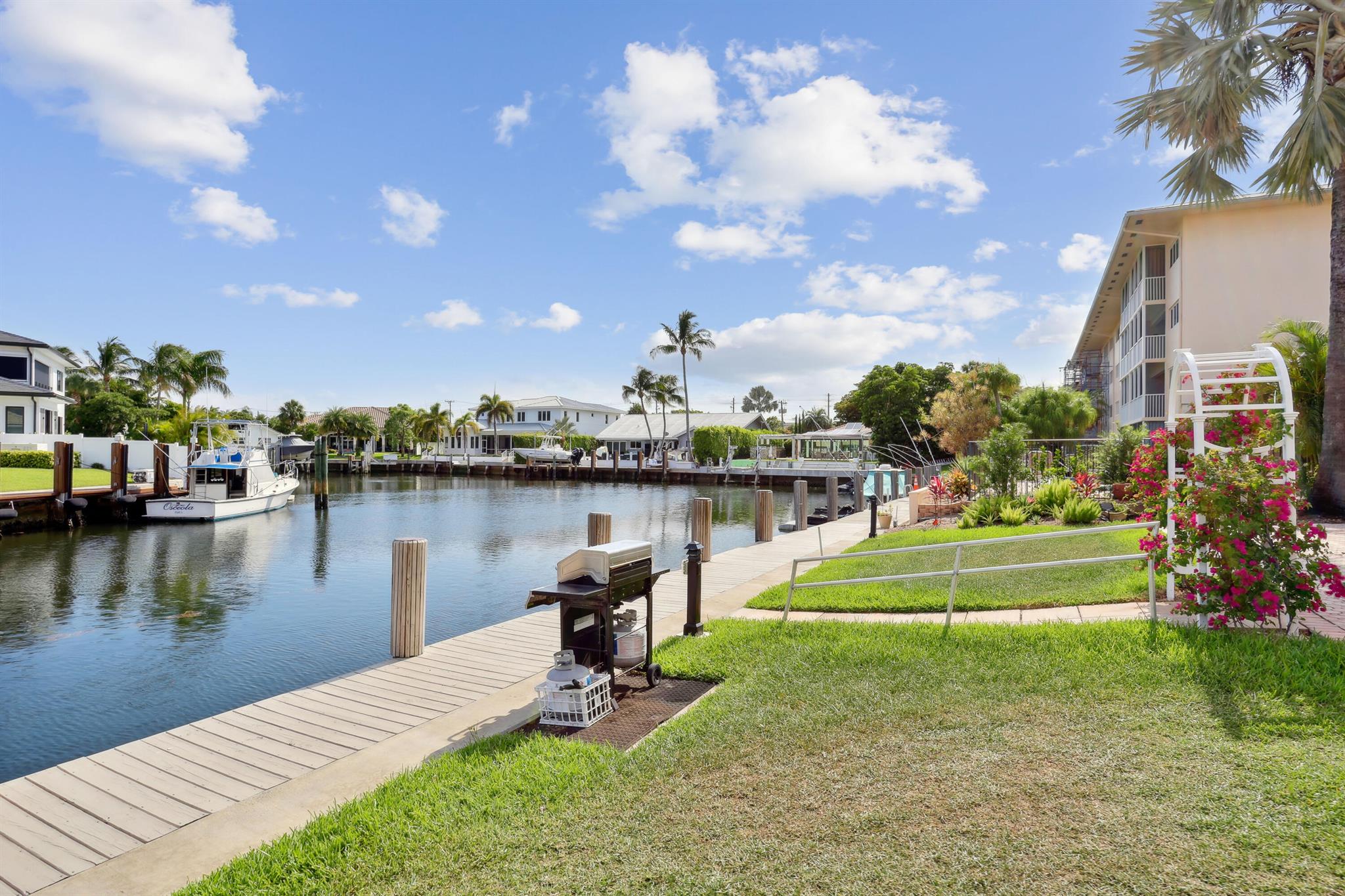 698 NE Spanish River Boulevard Unit: 24