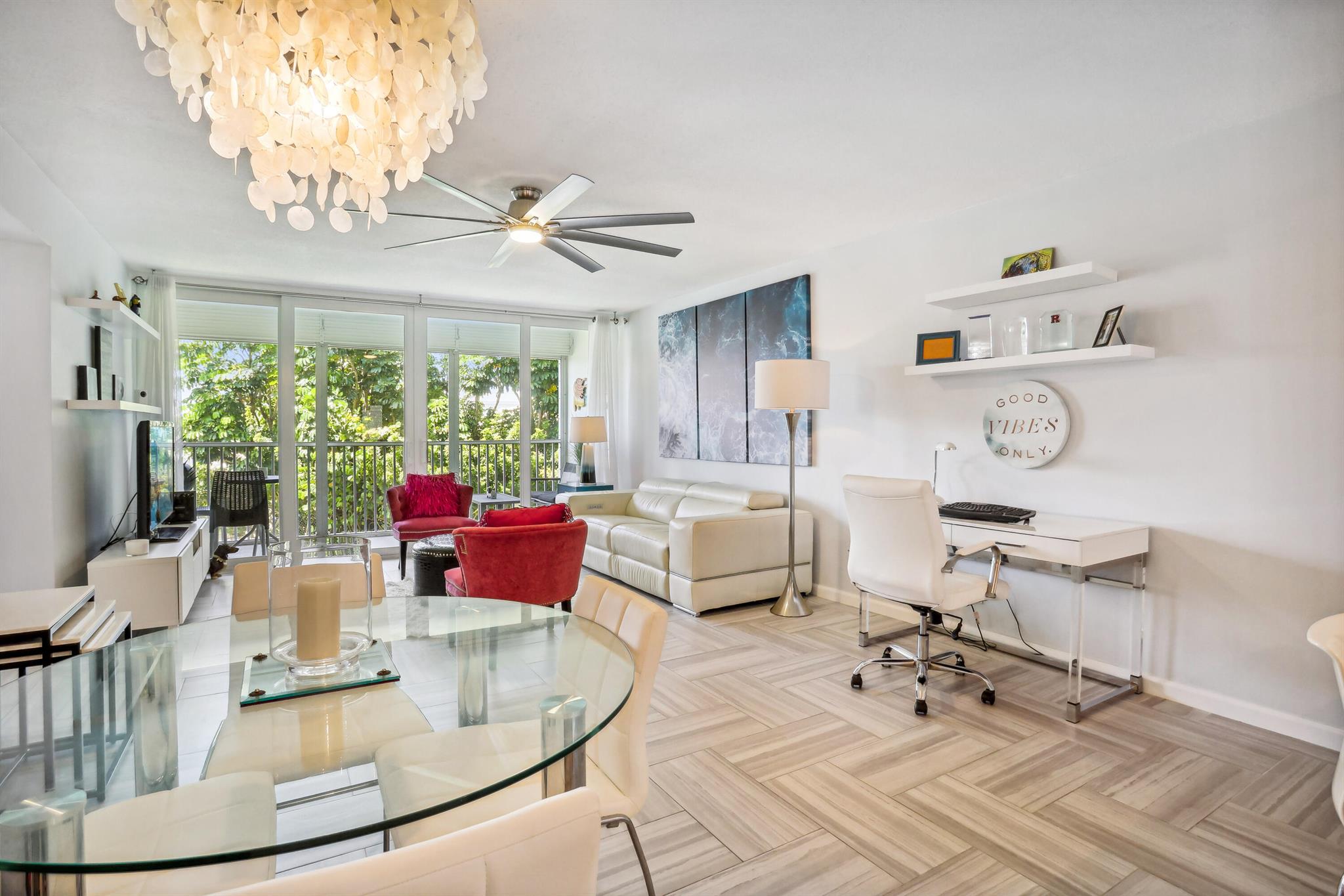 698 NE Spanish River Boulevard Unit: 24