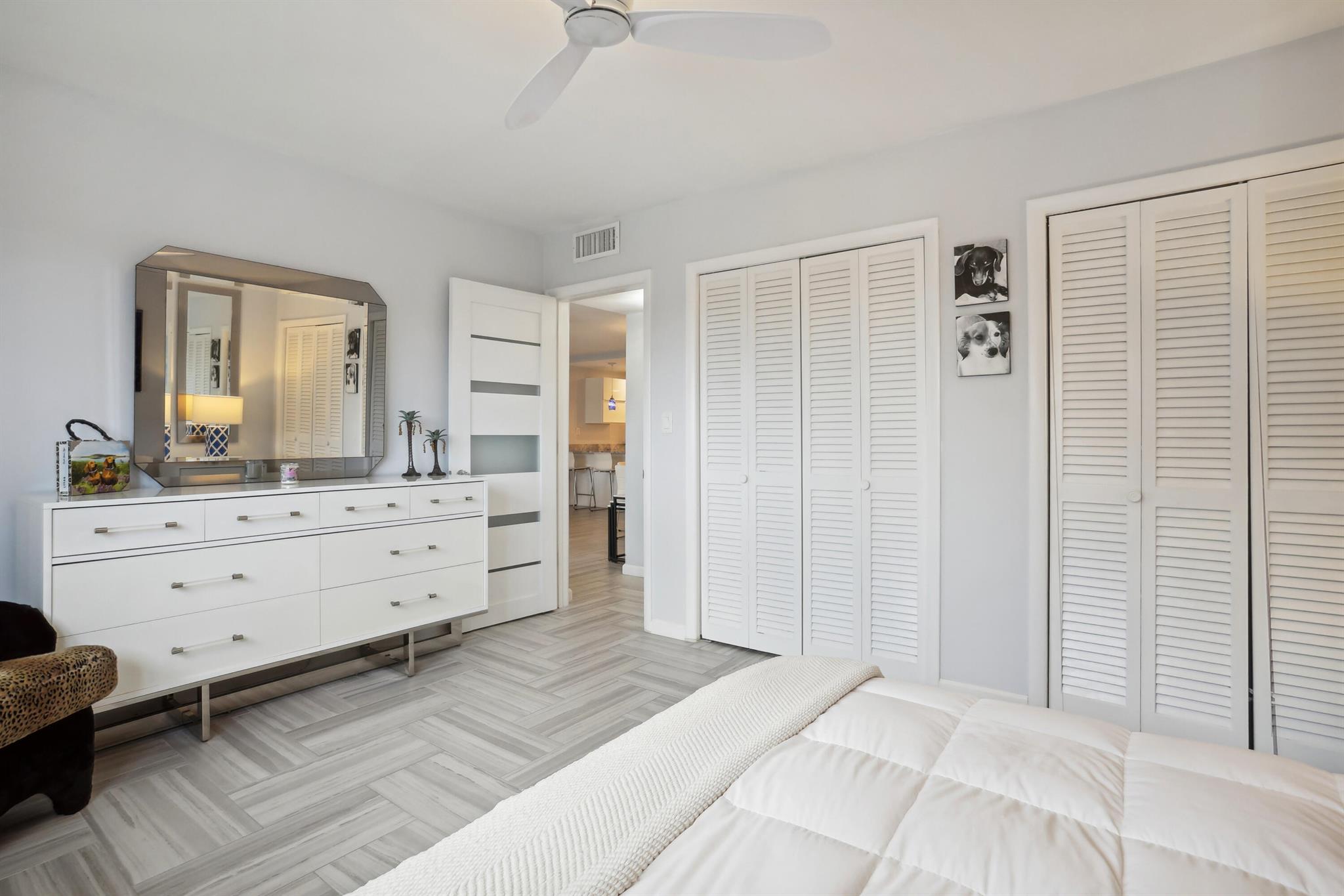 698 NE Spanish River Boulevard Unit: 24