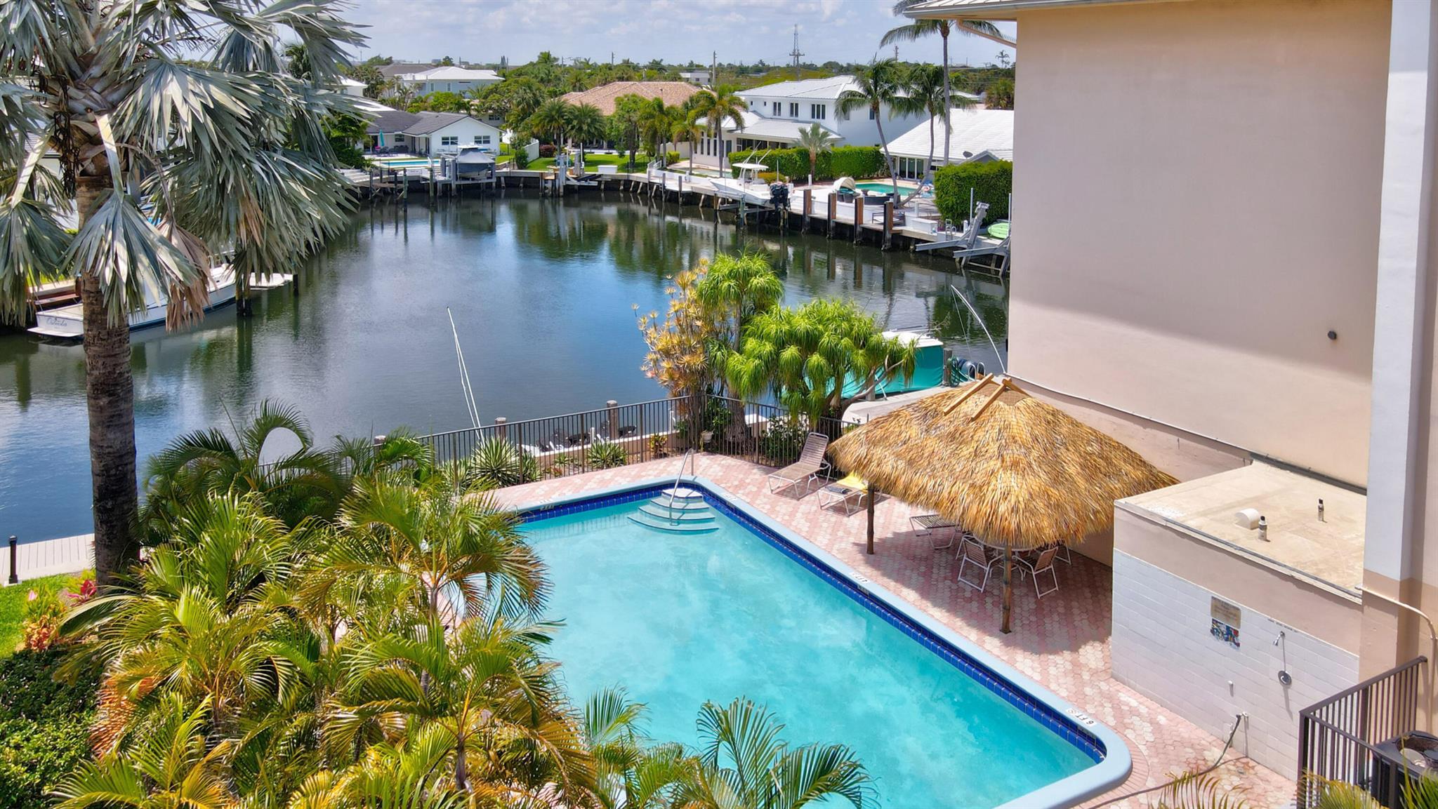 698 NE Spanish River Boulevard Unit: 24